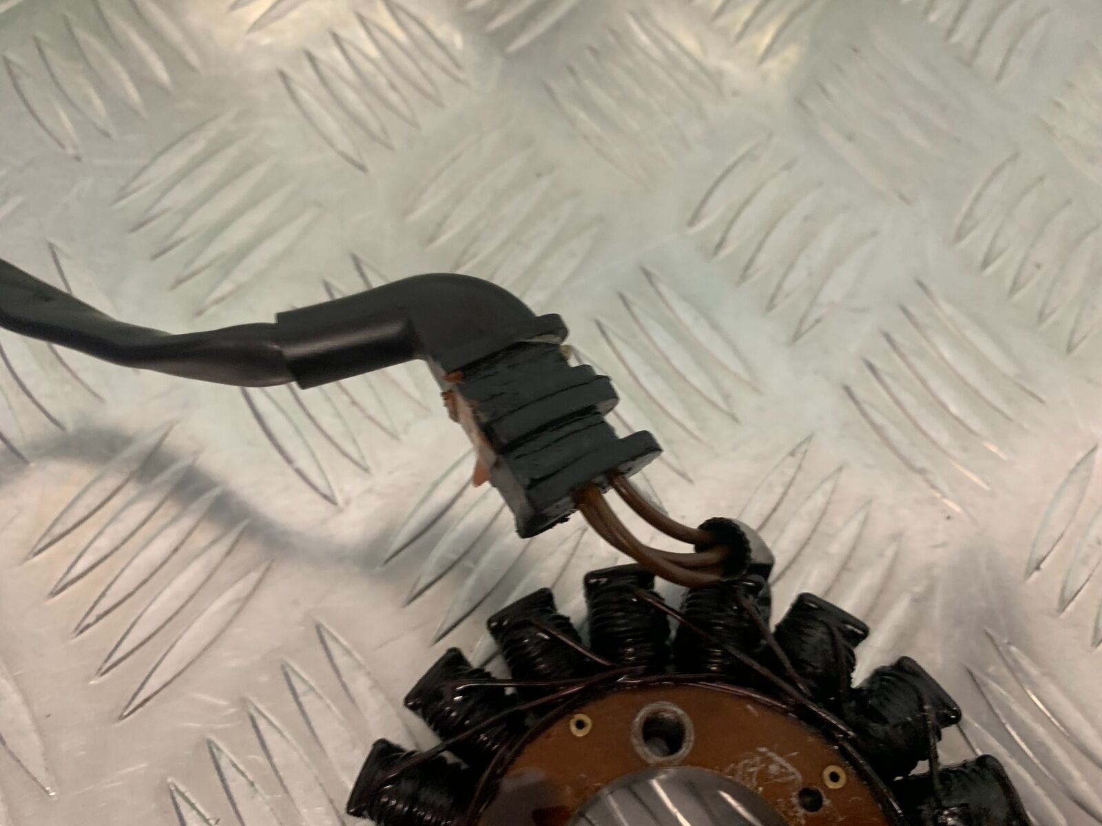 HONDA CBR1100 BLACKBIRD GENERATOR  YEAR 1999-05 (STOCK 961)