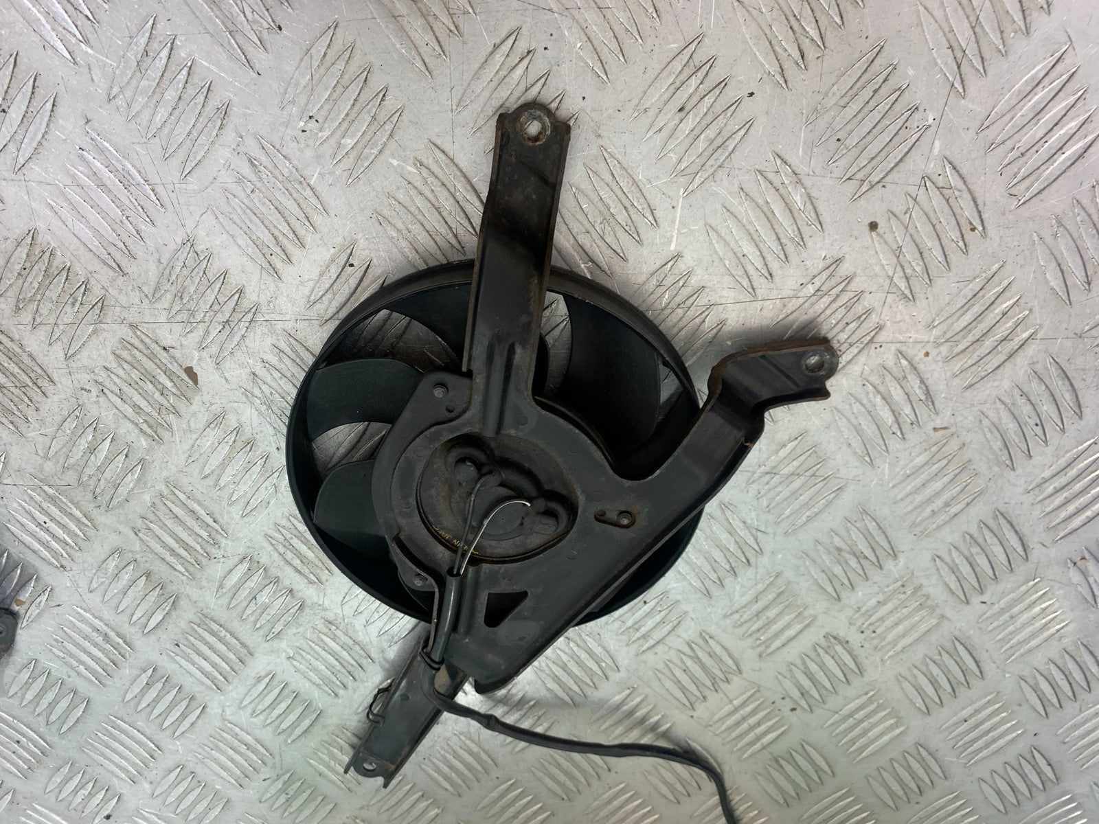 YAMAHA XVS 1300 MIDNIGHT STAR RADIATOR FAN YEAR 2007-16 (CMB1200)