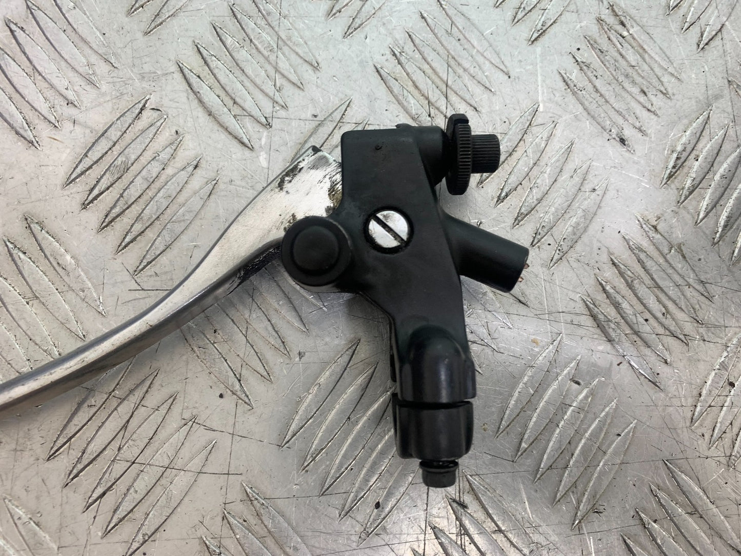 HONDA NT 700 V DEAUVILLE CLUTCH LEVER AND BRACKET   YEAR 2006-2011 (CMB1211)