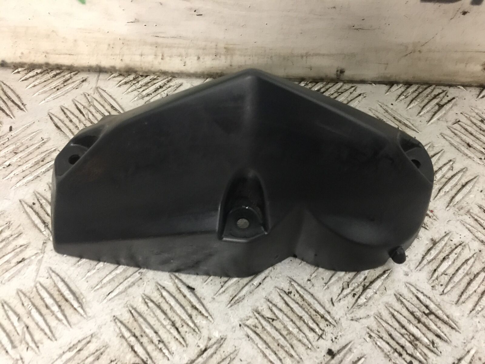 YAMAHA FZ1-N SPEEDO COVER YEAR 2006-2012  (STOCK 787)