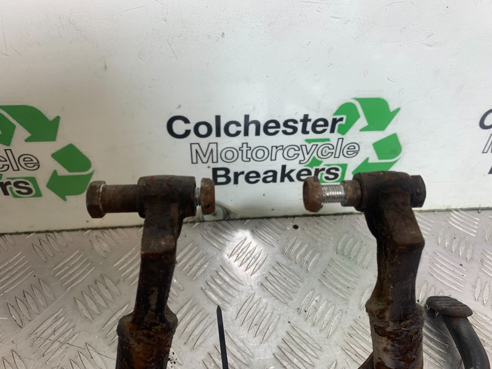 KAWASAKI GTR1400 GTR 1400 CENTER STAND  YEAR 2007-09(CMB1174)