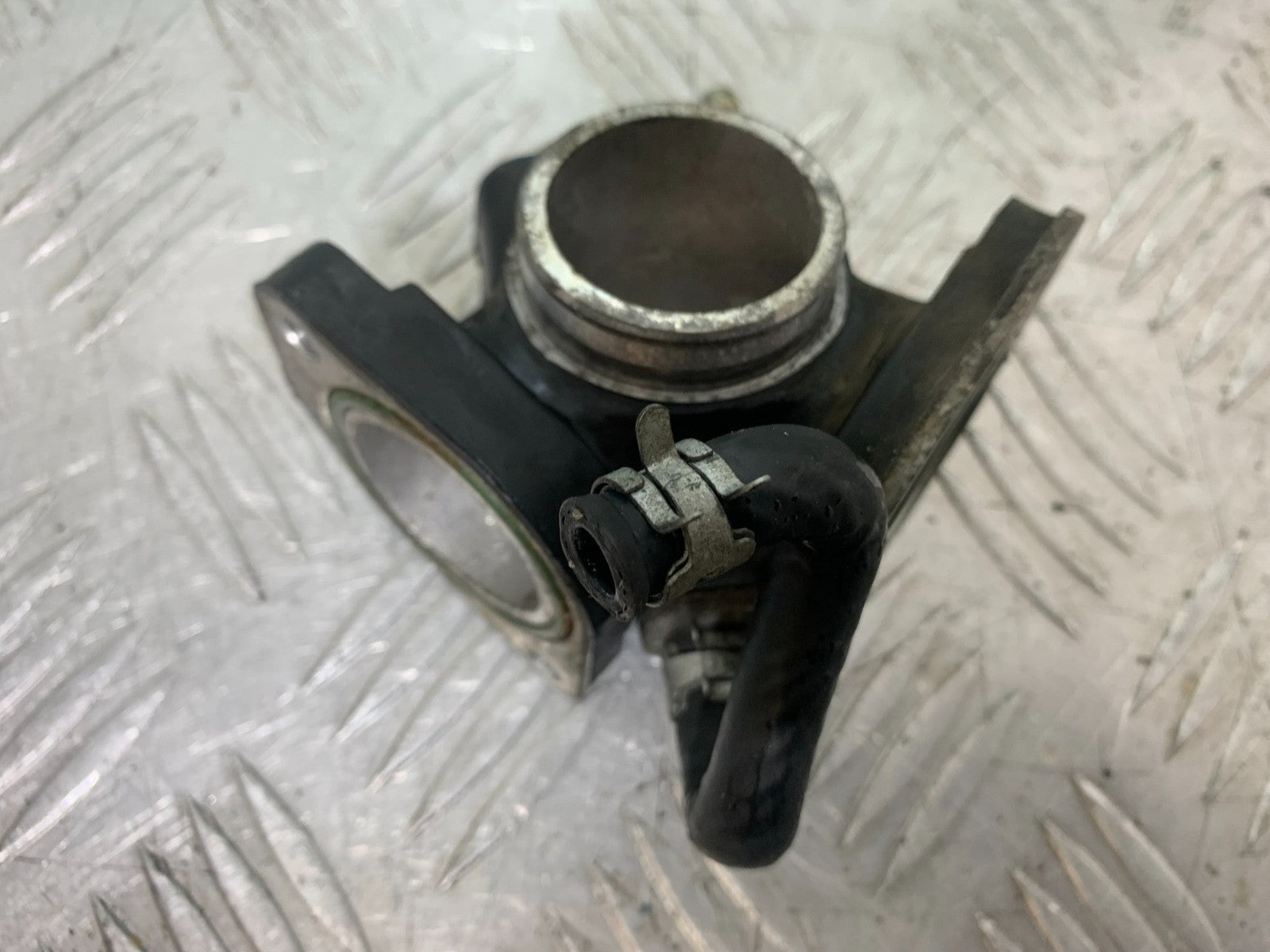 HONDA VT750 SHADOW INLET MANIFOLD  YEAR 2003-2004 (CMB1265)