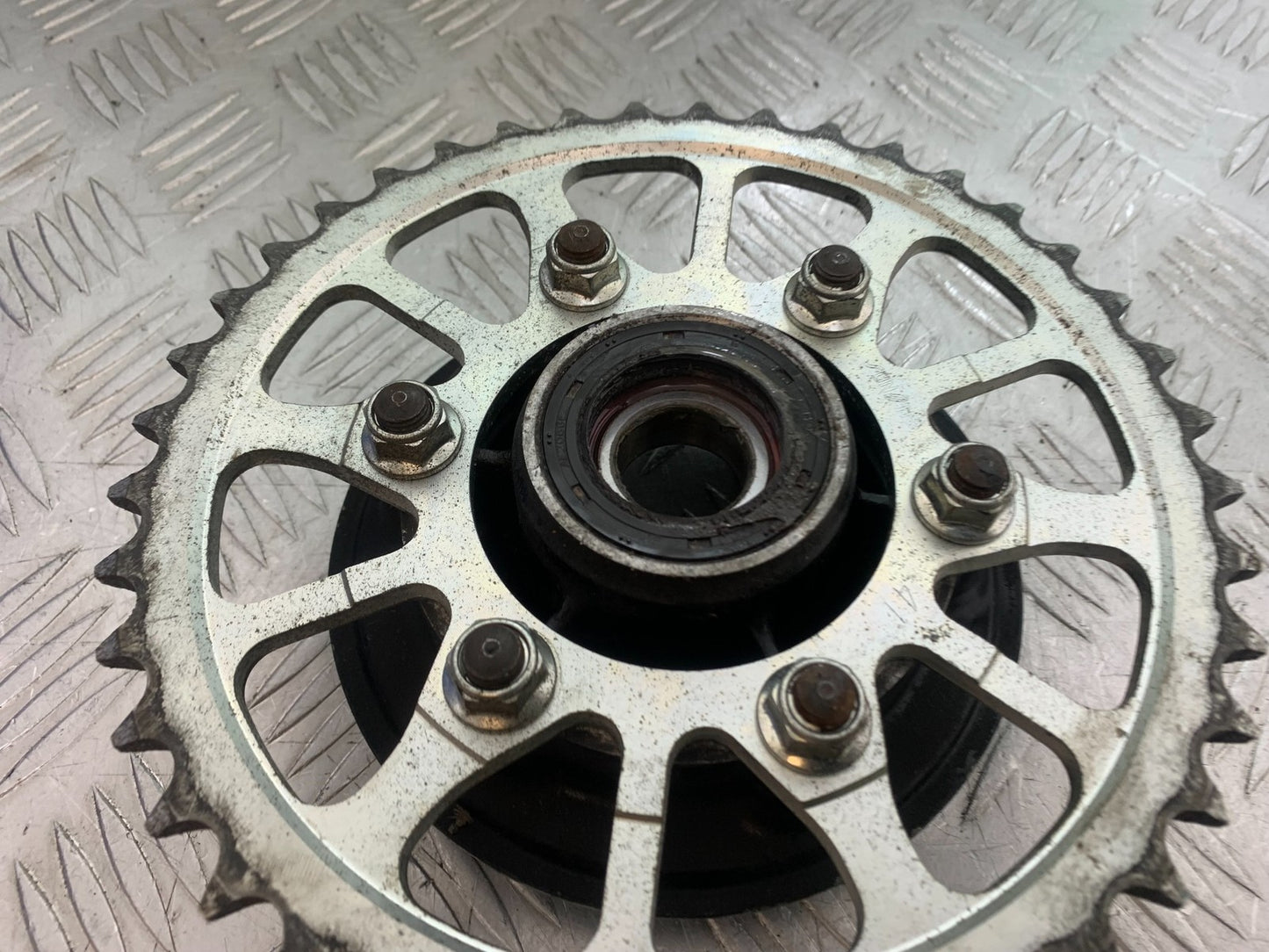 KAWASAKI Z1000 SX REAR SPROCKET CARRIER YEAR 2014-16 (CMB1264)