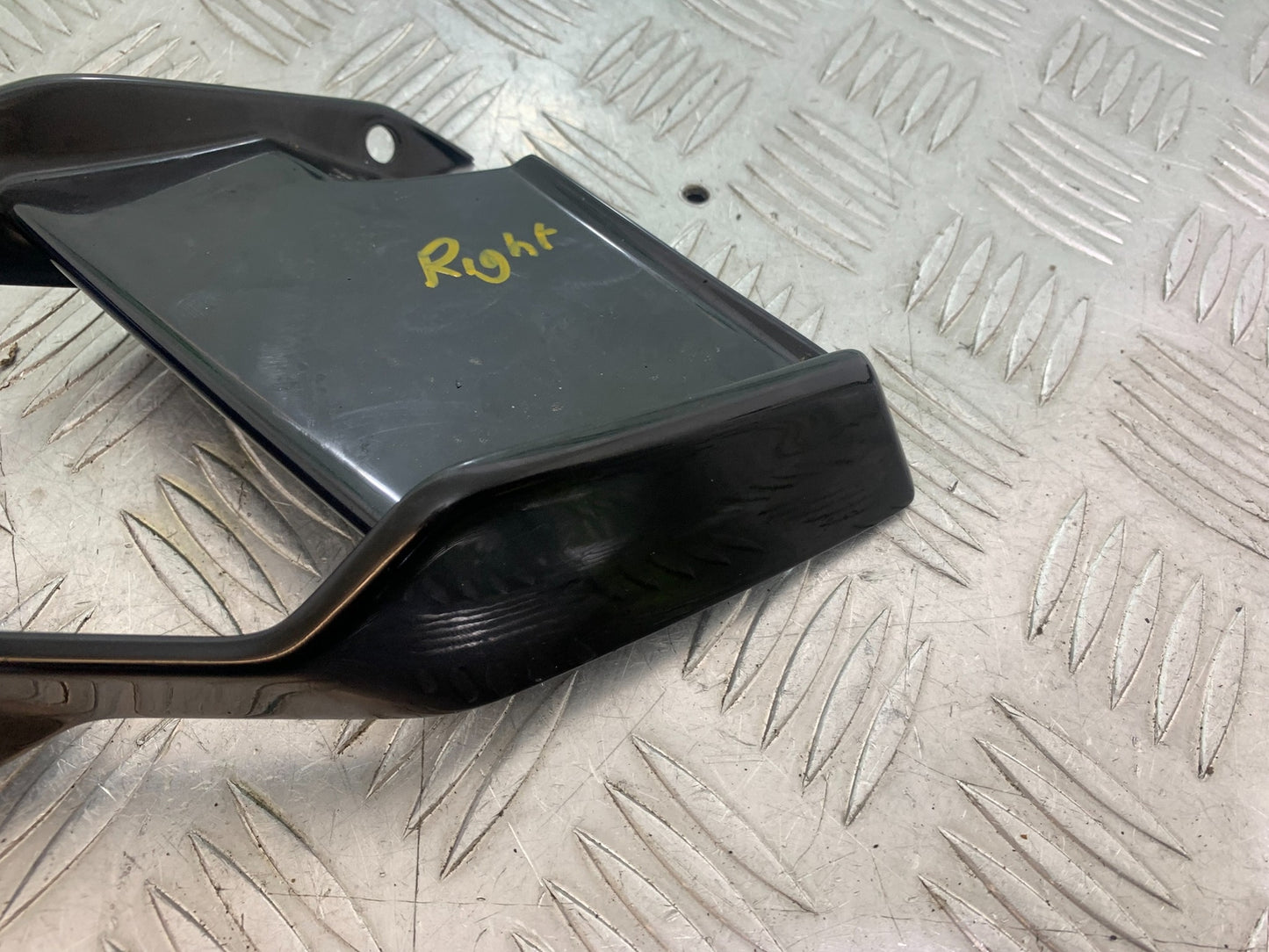 BMW M1000 R RIGHT WIND DEFLECTOR YEAR 2023-2024 (CMB1140)