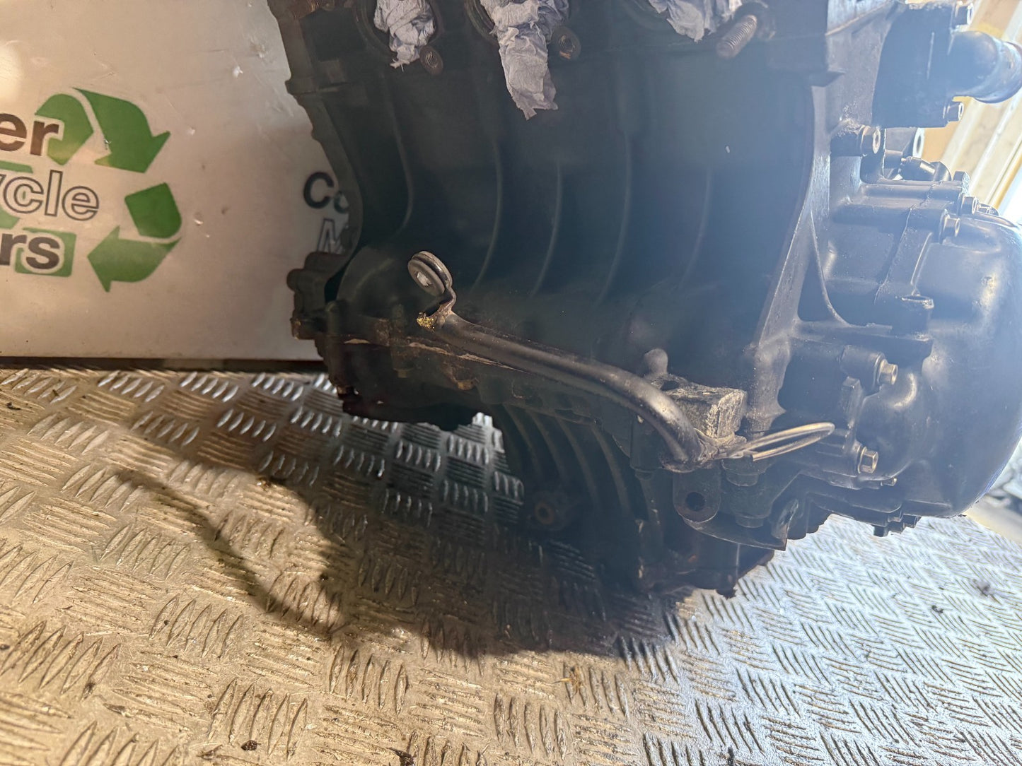TRIUMPH 955I SPRINT RS ENGINE  YEAR 1999-03 (CMB1313)