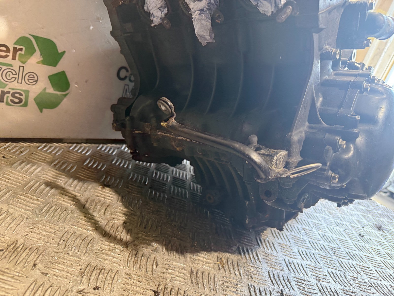 TRIUMPH 955I SPRINT RS ENGINE  YEAR 1999-03 (CMB1313)
