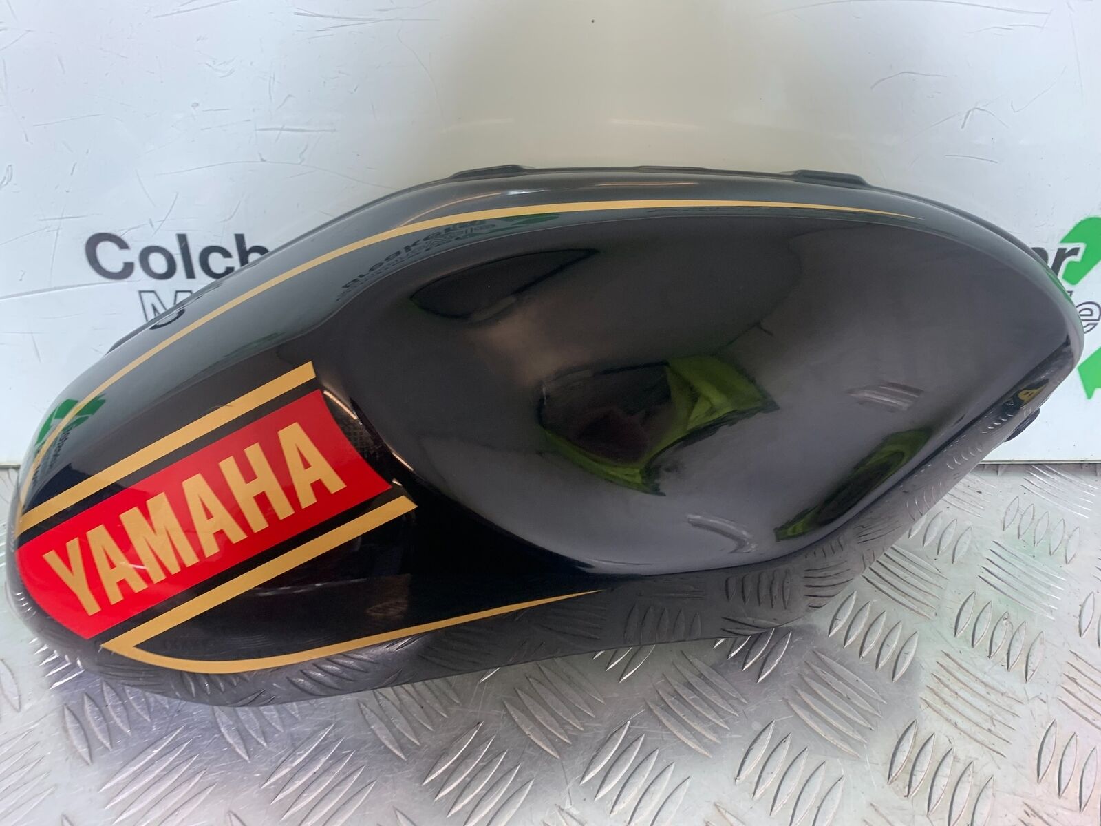 YAMAHA XSR900 XSR 900 LEFT TANK PANEL   YEAR 2021-2022 (CMB1073)