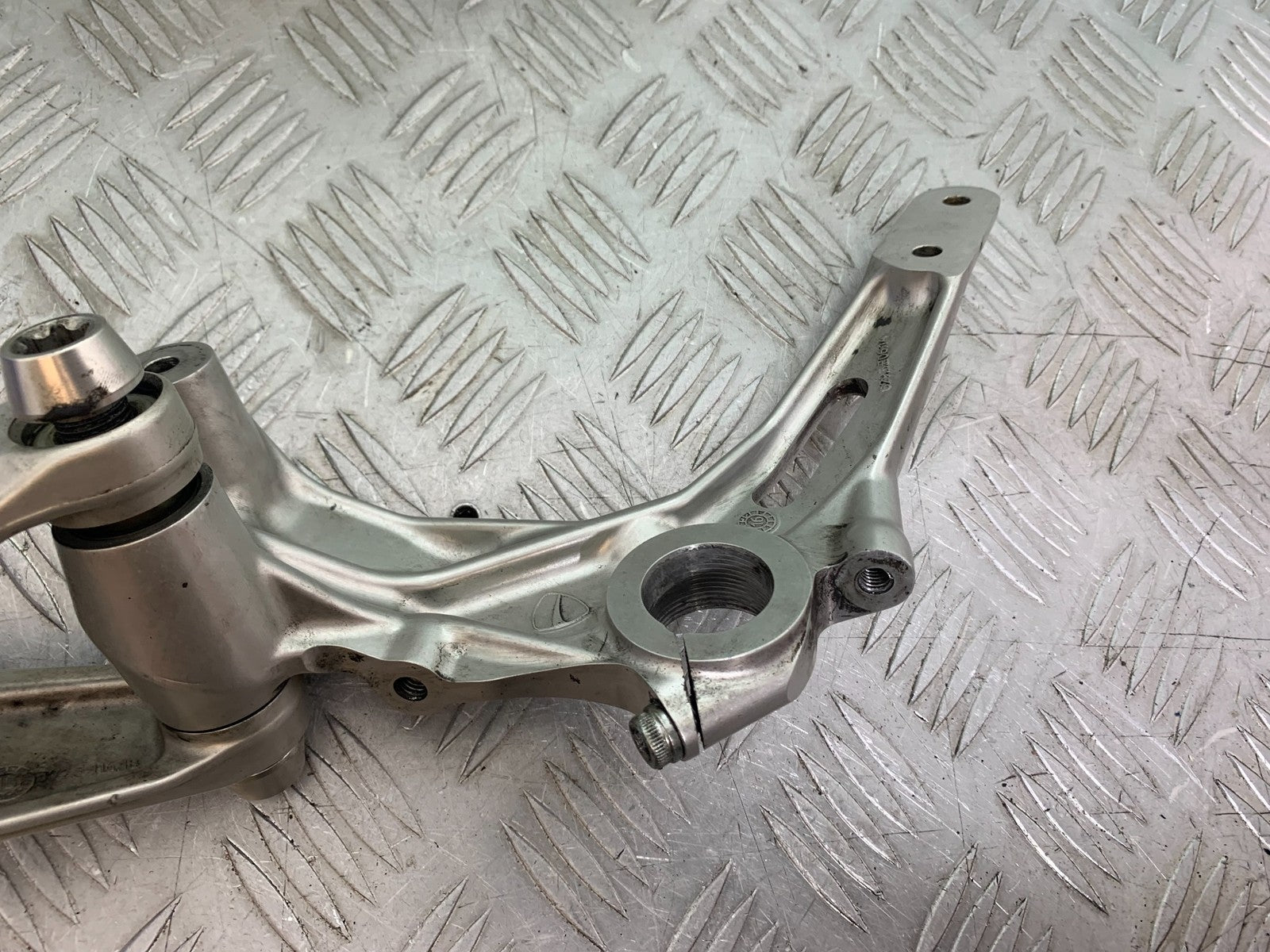 DUCATI 1299 PANIGALE REAR SHOCK LINKAGE   YEAR 2016 (CMB 1187)