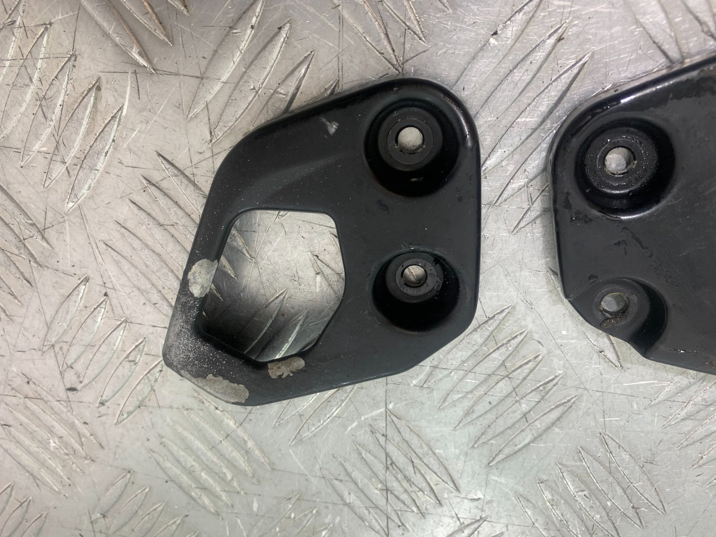 BMW R1200 R 1200 GS HEEL PLATES  YEAR 2013-2016 (CMB1257)