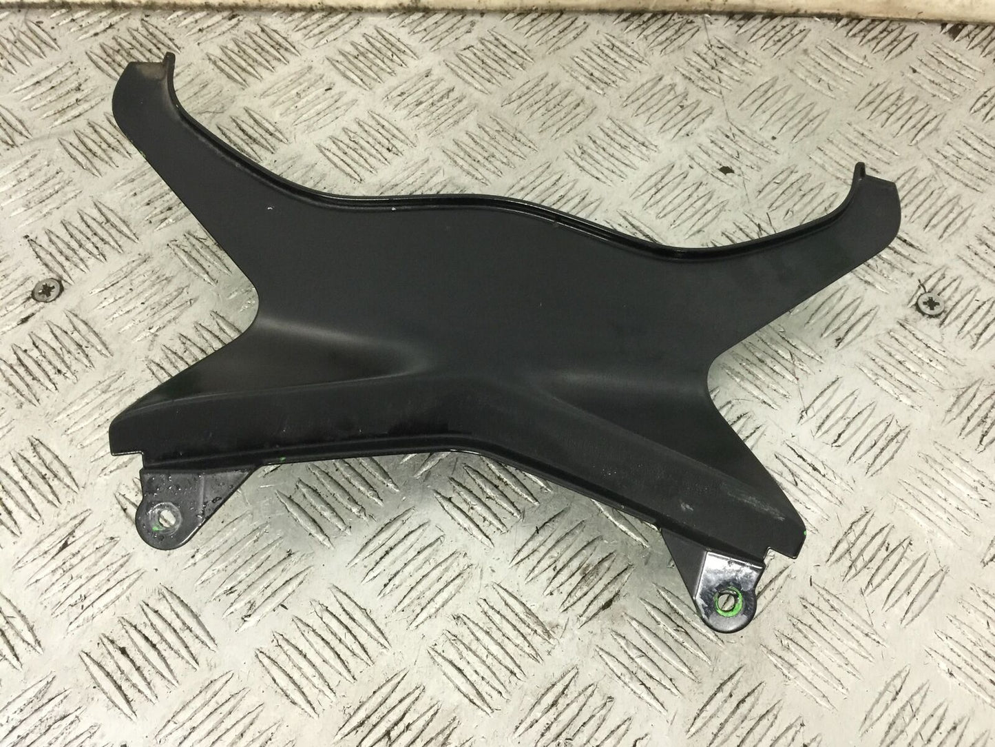 KAWASAKI ZX6R TAIL PIECE JOINER YEAR 2009-2012  (STOCK 897)