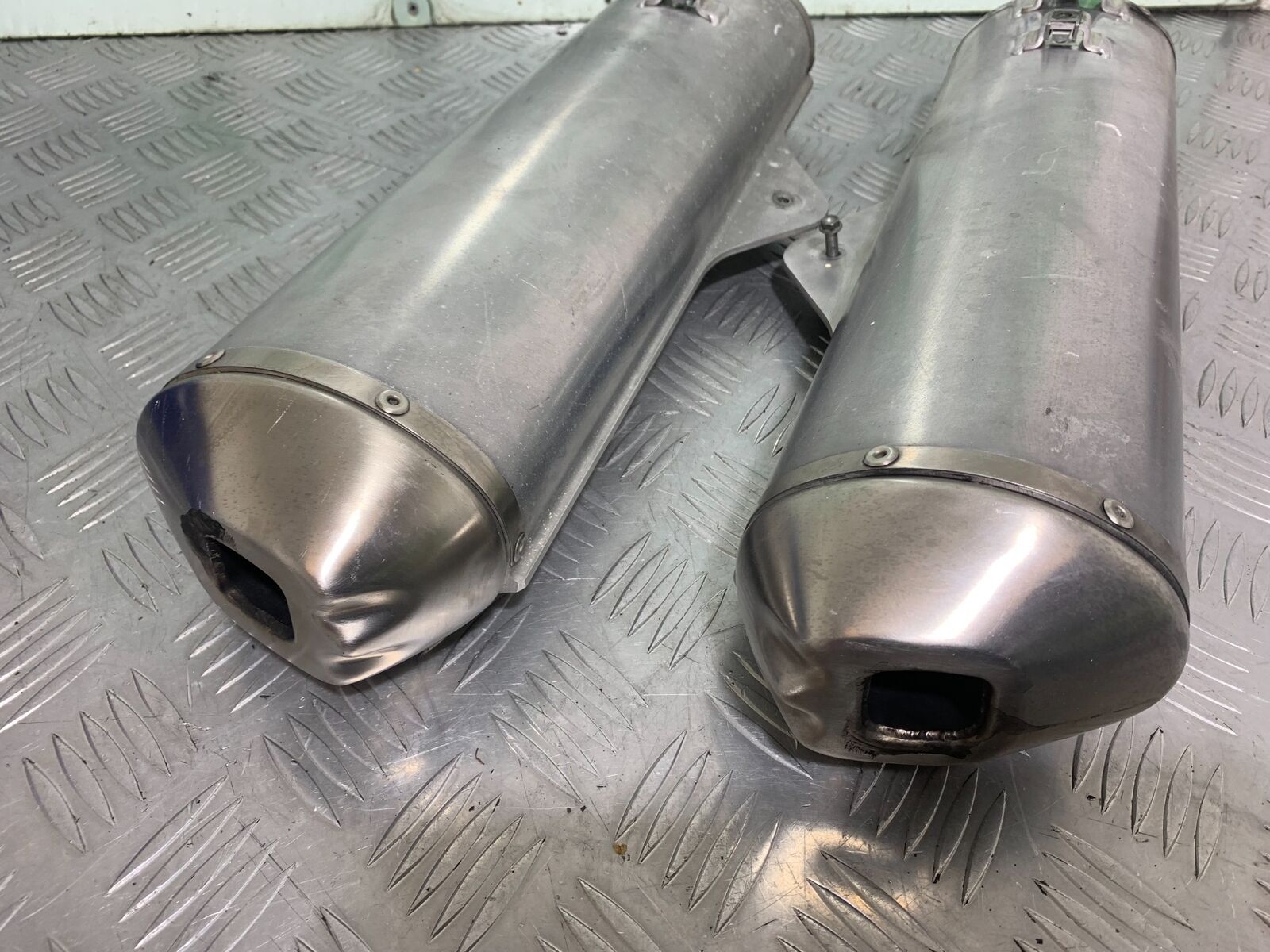 HUSQVARNA TE630 TE 630 SILENCERS  YEAR 2010-11 (CMB1120)