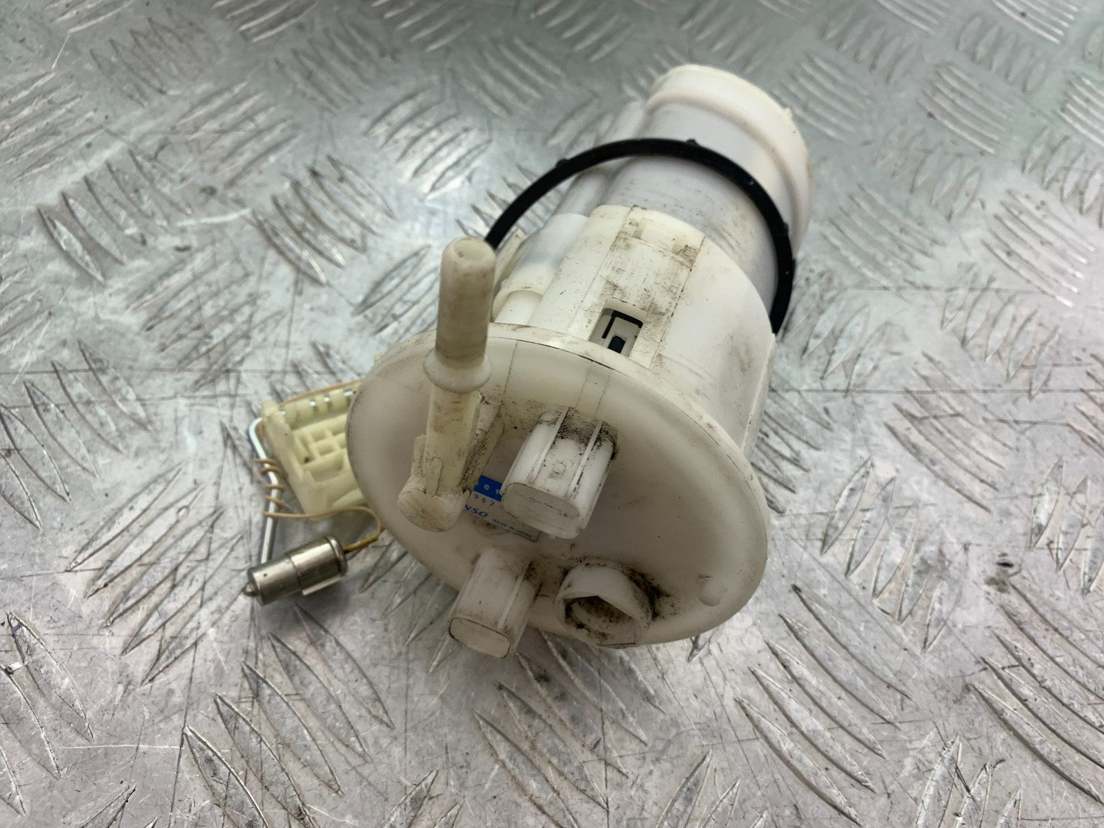 TRIUMPH 675 STREET TRIPLE R PETROL PUMP  YEAR 2013 - 2016 (CMB1221)