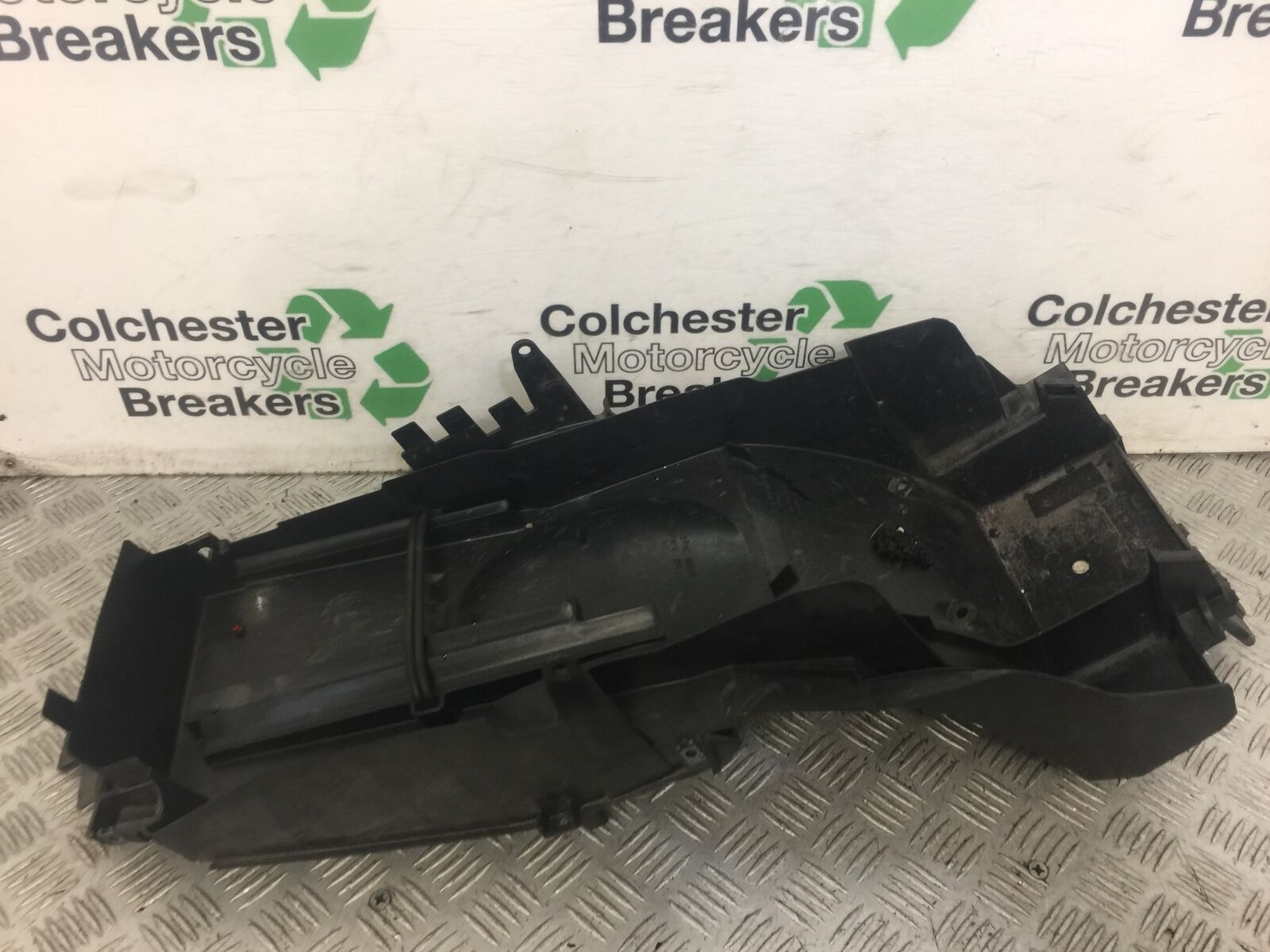 HONDA CB1300 CB 1300 SA-7 UNDERTRAY  YEAR 2005-2009  STOCK 623