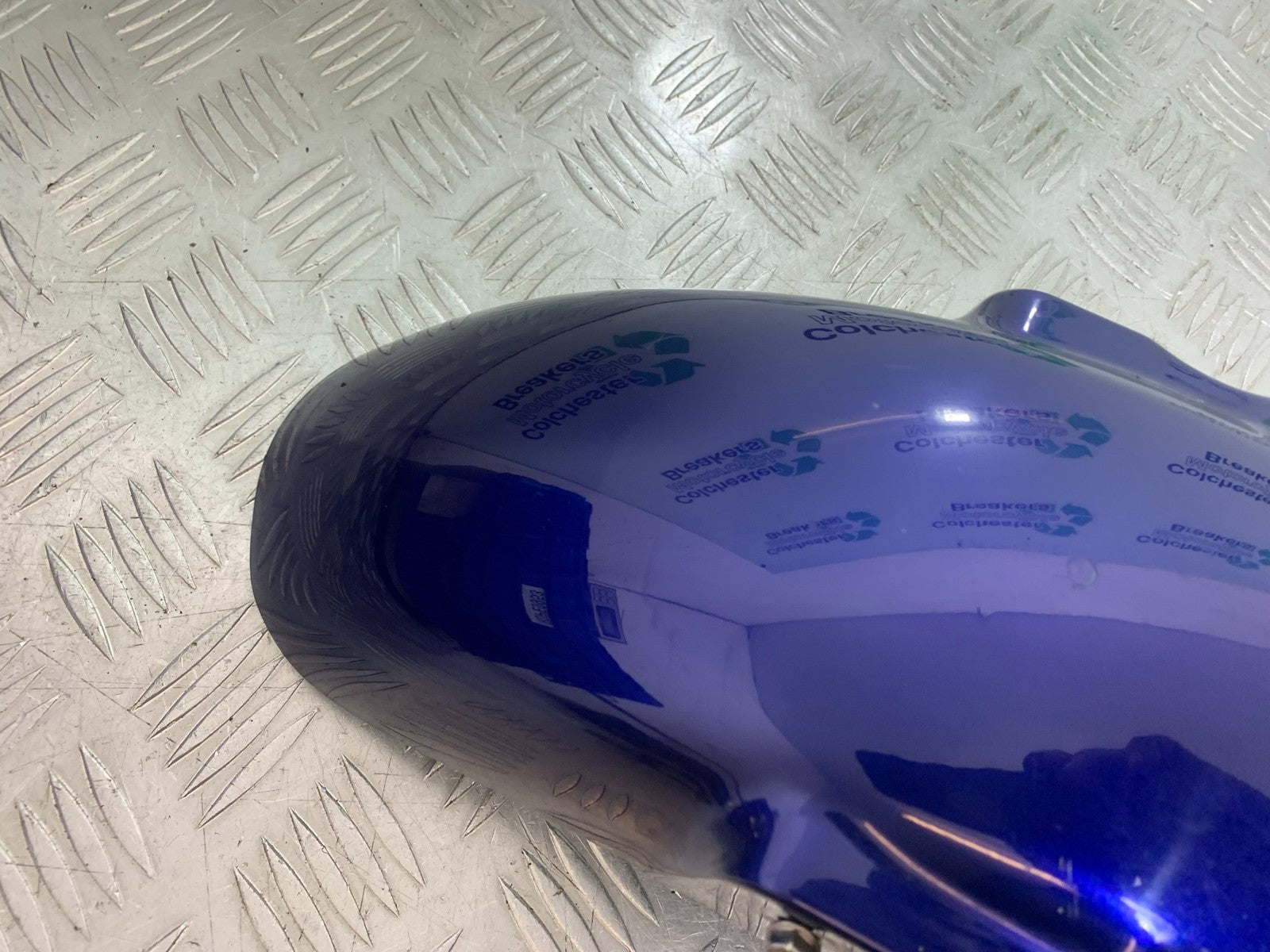 SUZUKI GSF600 GSF 600 BANDIT FRONT MUDGUARD  2000-2004 (CMB1269)