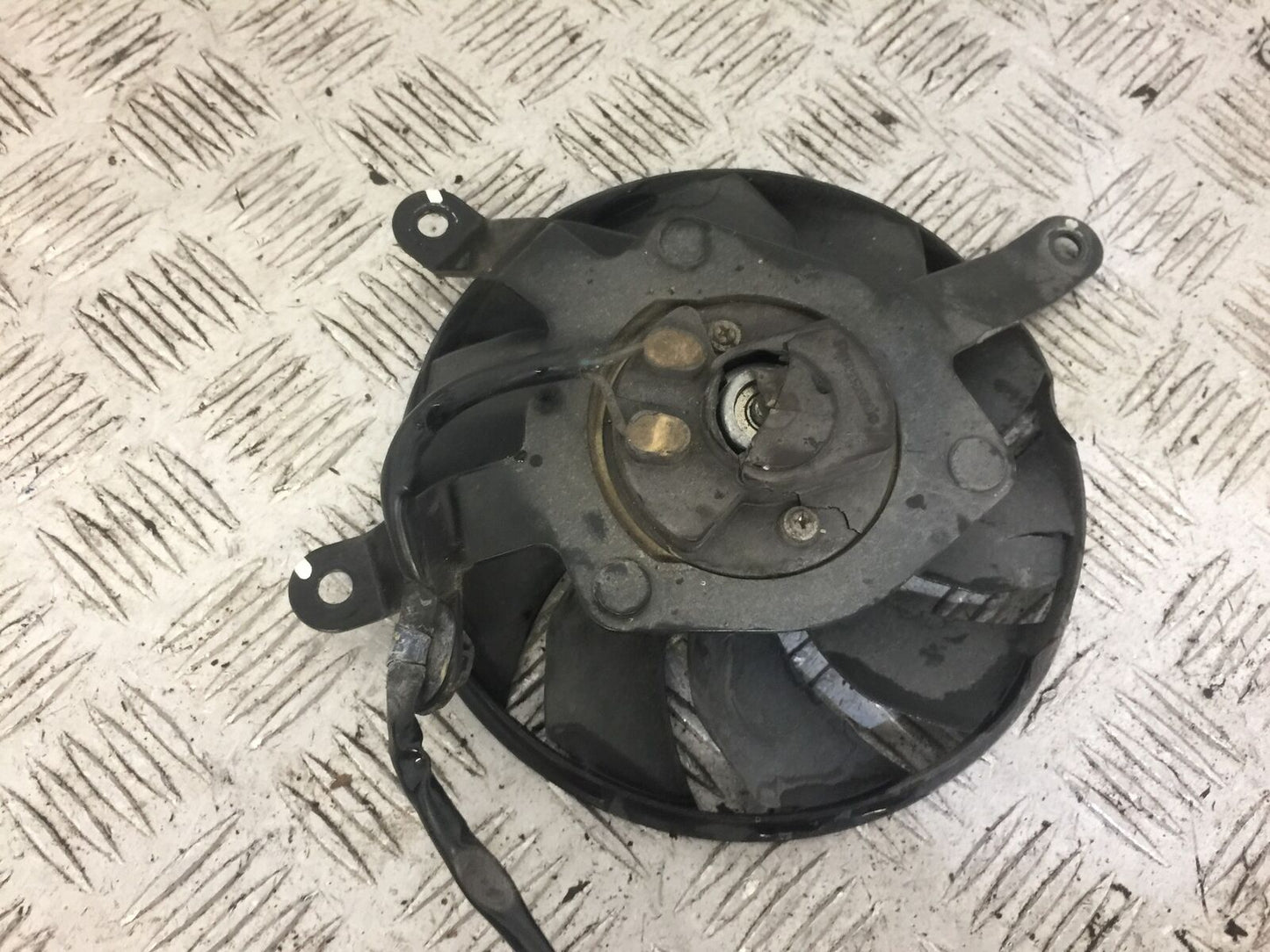 HONDA CB650 F CB 650 FA-H RADIATOR FAN  YEAR 2017-2019 (STOCK 710)