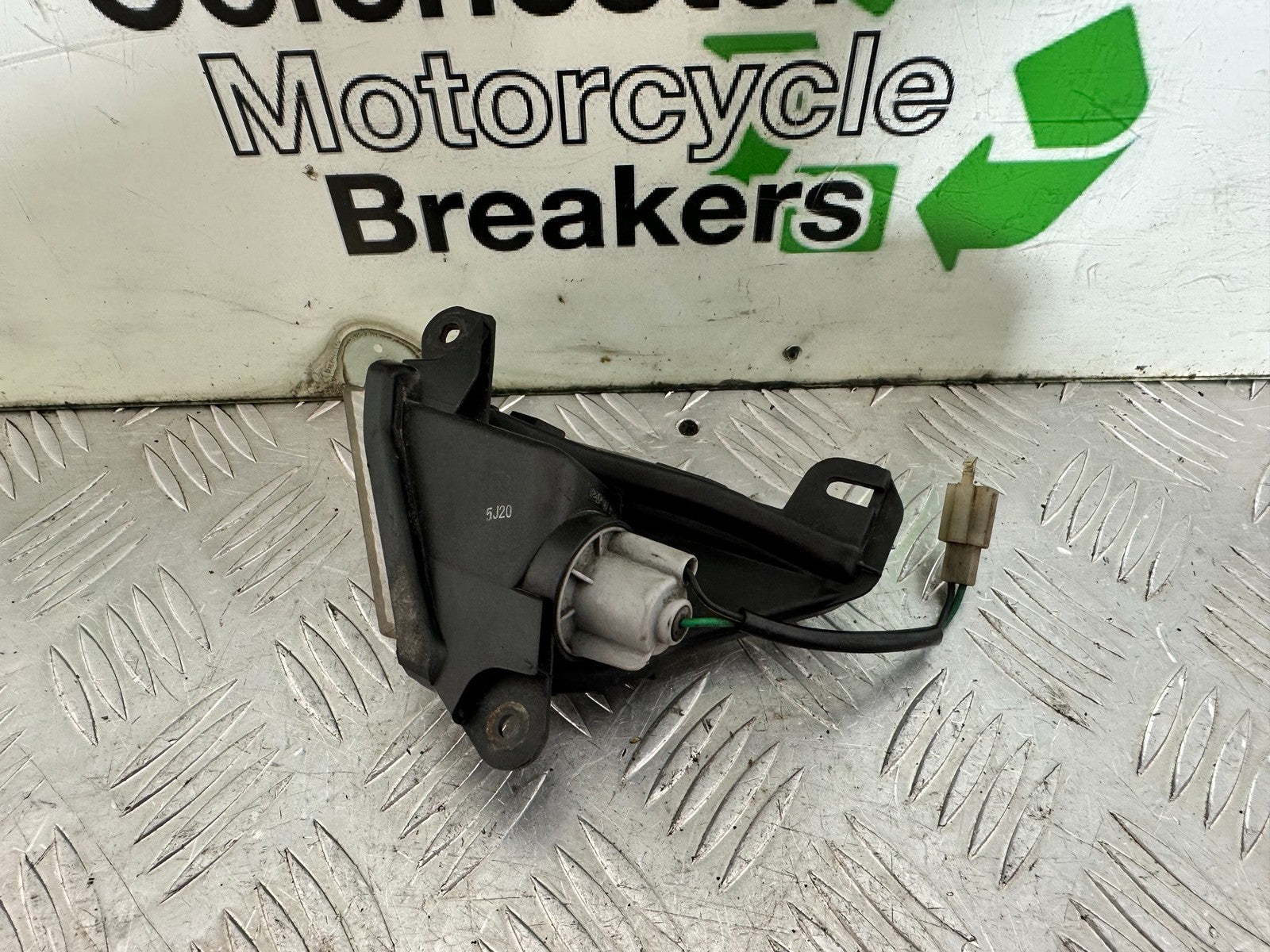 KAWASAKI ER6 F ER6F FRONT RIGHT INDICATOR YEAR 2005-2008 (CMB1178)