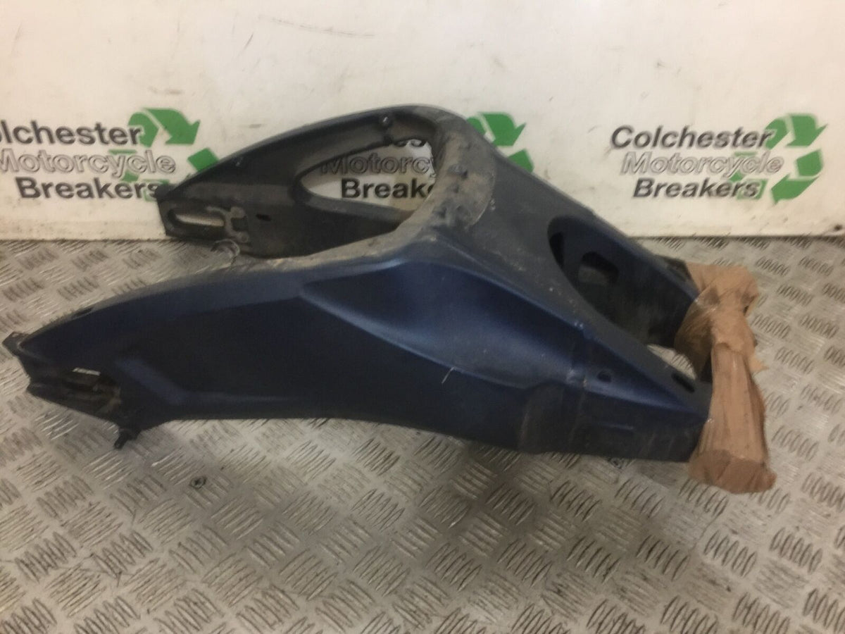 SUZUKI GSXR 600 L1-L8 SWINGARM  YEAR 2011-2017 (STOCK 728)