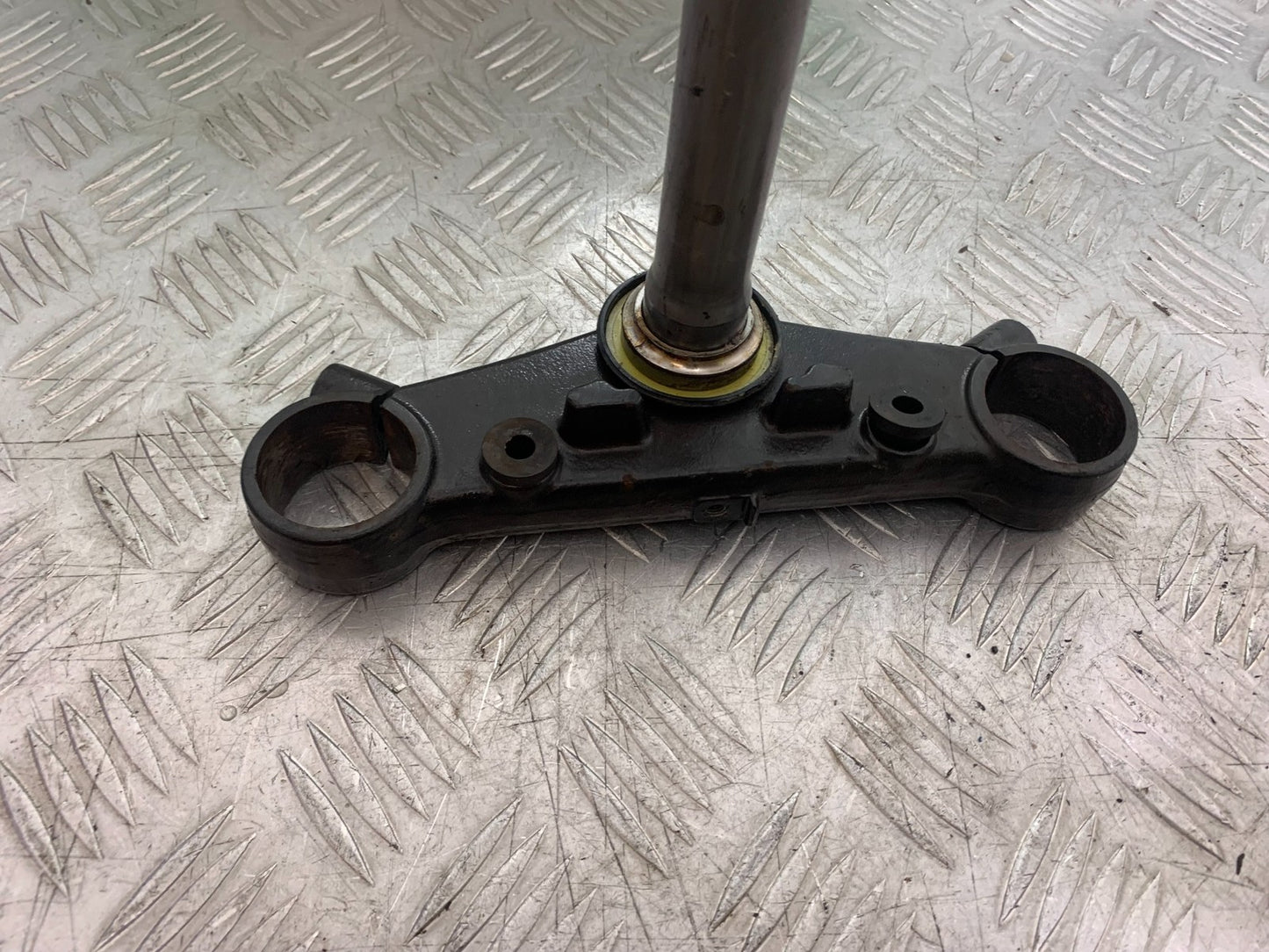 HONDA CB500 F CB500F BOTTOM YOKE  YEAR 2013-2015  (CMB1235)