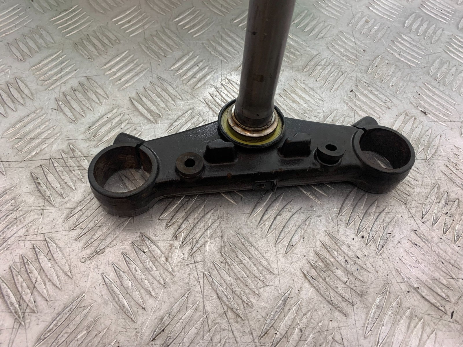 HONDA CB500 F CB500F BOTTOM YOKE  YEAR 2013-2015  (CMB1235)