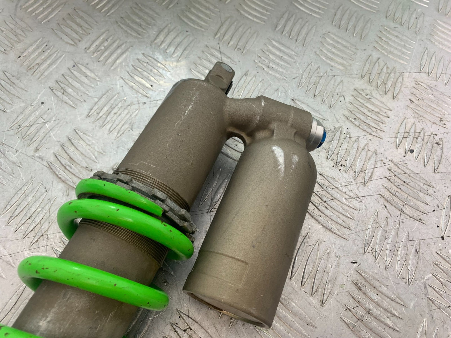KAWASAKI KXF450 KXF 450 REAR SHOCK  YEAR 2013 CMB1217)