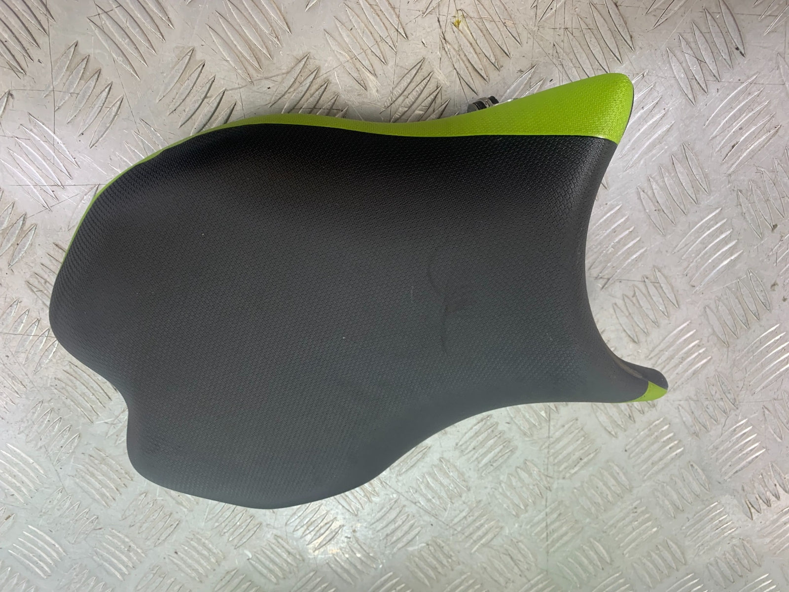 KAWASAKI Z125 Z 125 FRONT SEAT  YEAR  2018-2023 (CMB1167)