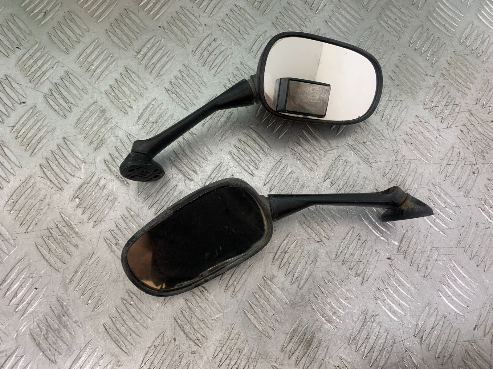 HONDA CBF600 CBF 600 MIRRORS YEAR 2004-07  (CMB1305)