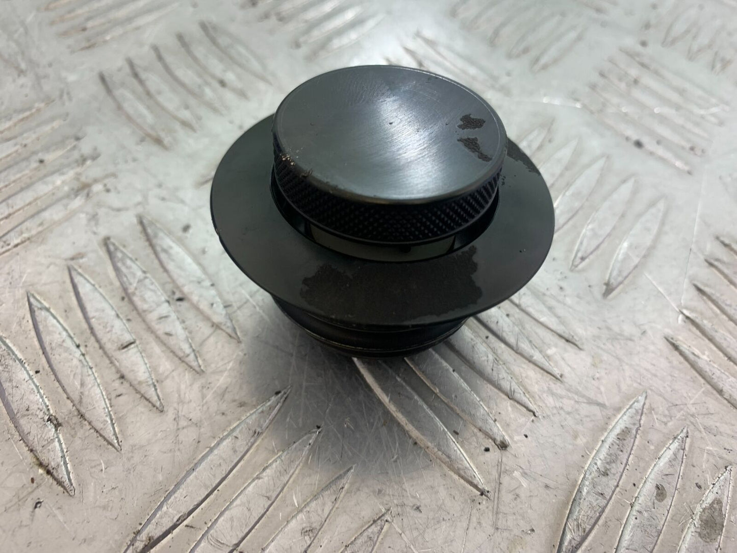 HARLEY DAVIDSON XL883 N IROD PETROL CAP  YEAR 2020  (CMB1116)