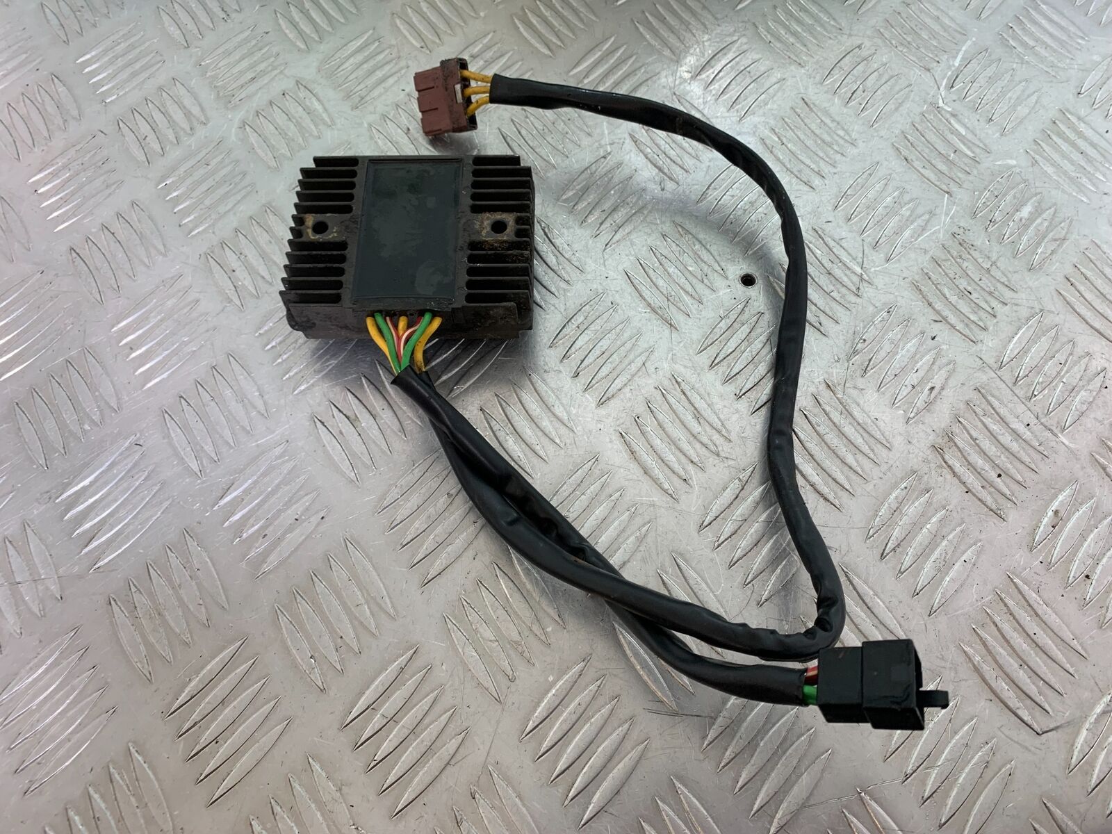 PIAGGIO X EVO 400 REGULATOR   YEAR 2007-2011 (CMB1069)