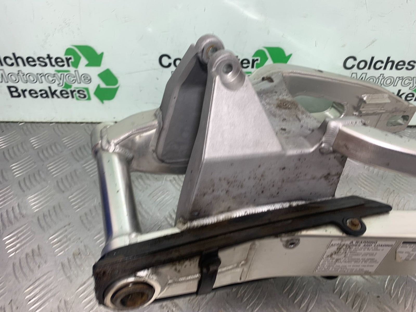 HONDA CBR1000 rr FIREBLADE SWINGARM  YEAR 2006 (CMB1220)