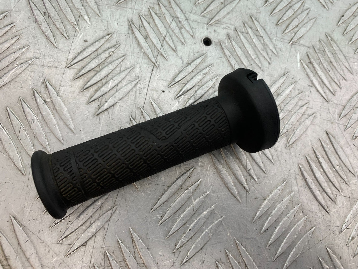 KTM 1290 SUPER DUKE R LEFT GRIP  YEAR 2020-2024 (CMB1272)