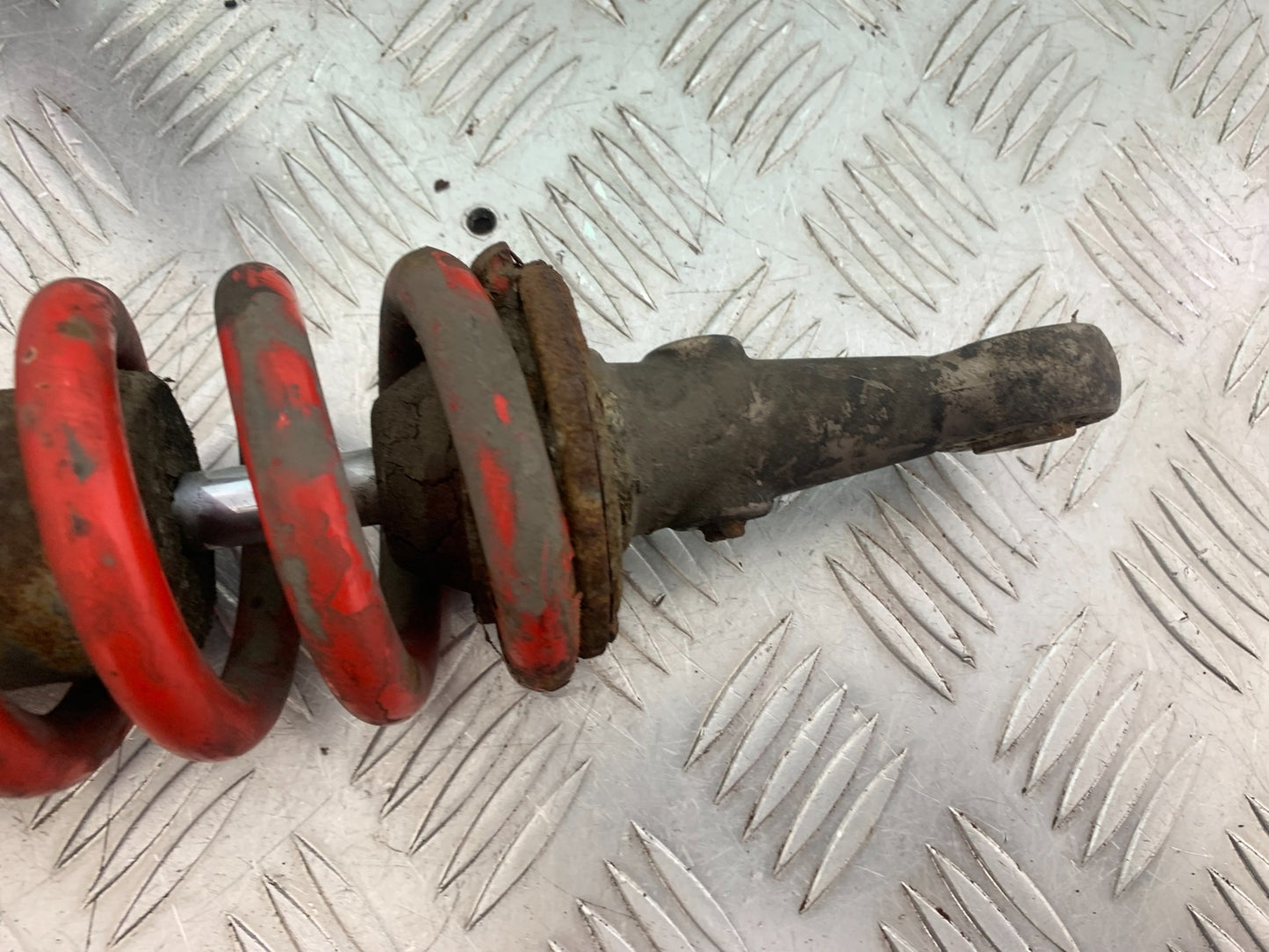 TRIUMPH T509 SPEED TRIPLE REAR SHOCK  YEAR 1997-1998 (CMB1144)