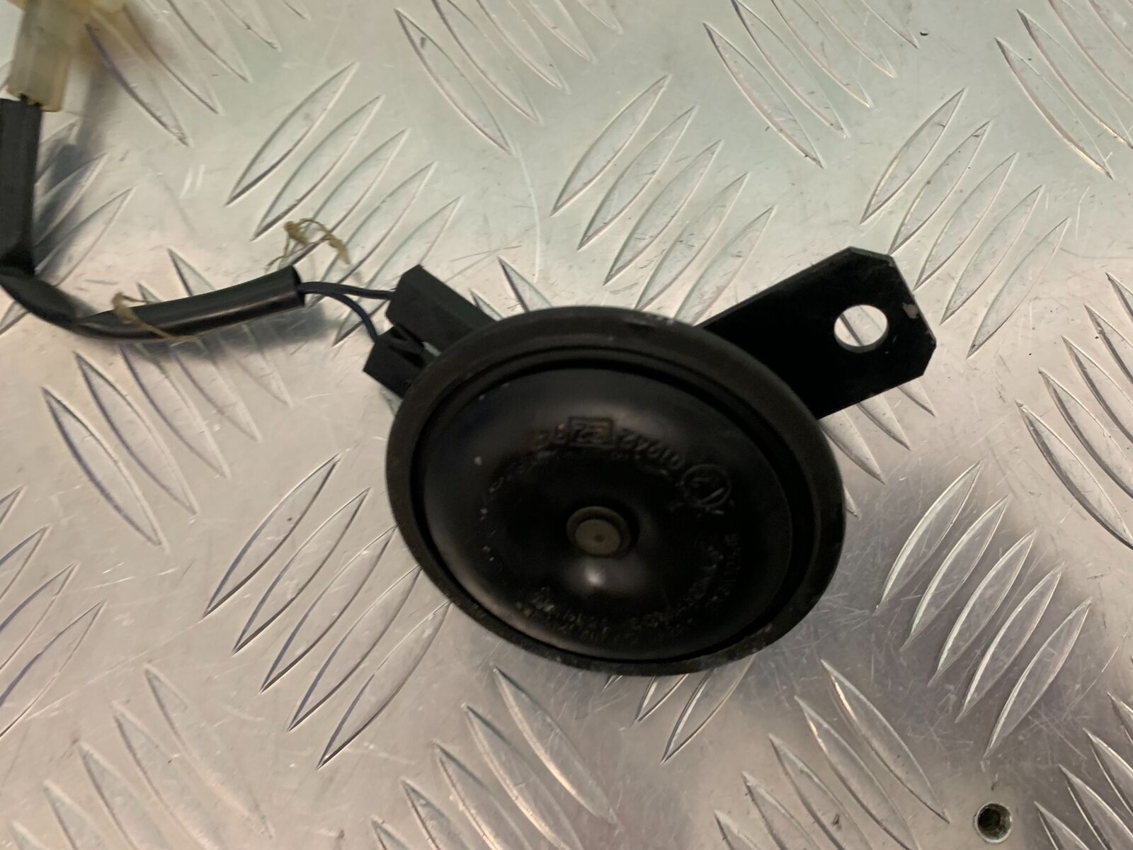 SUZUKI DL 650 V-STROM HORN   YEAR 2006 2011 (STOCK 954)