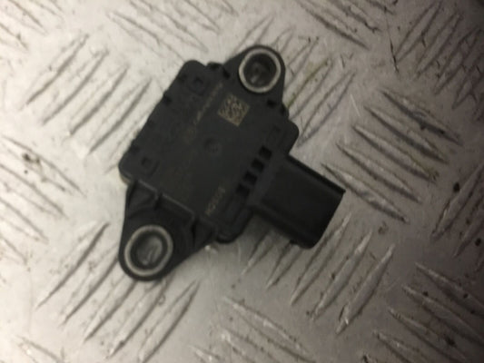KAWASAKI NINJA 1000 SX Z1000SX HEADLIGHT RELAY  YEAR 2019  (STOCK 830)