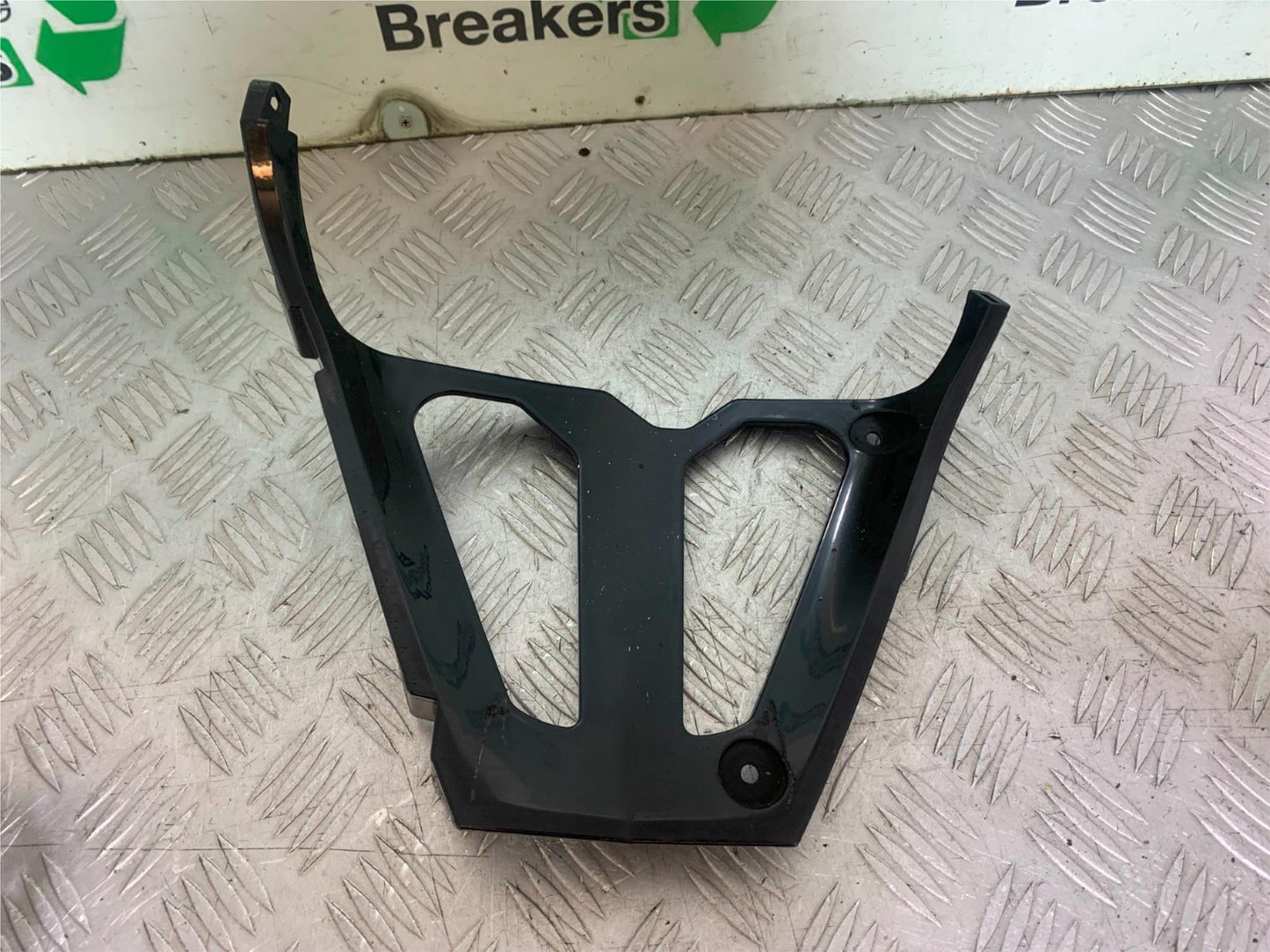 SUZUKI GSXR750 GSXR 750 K4 K5 FAIRING V PIECE  2004-2005 (CMB1319)