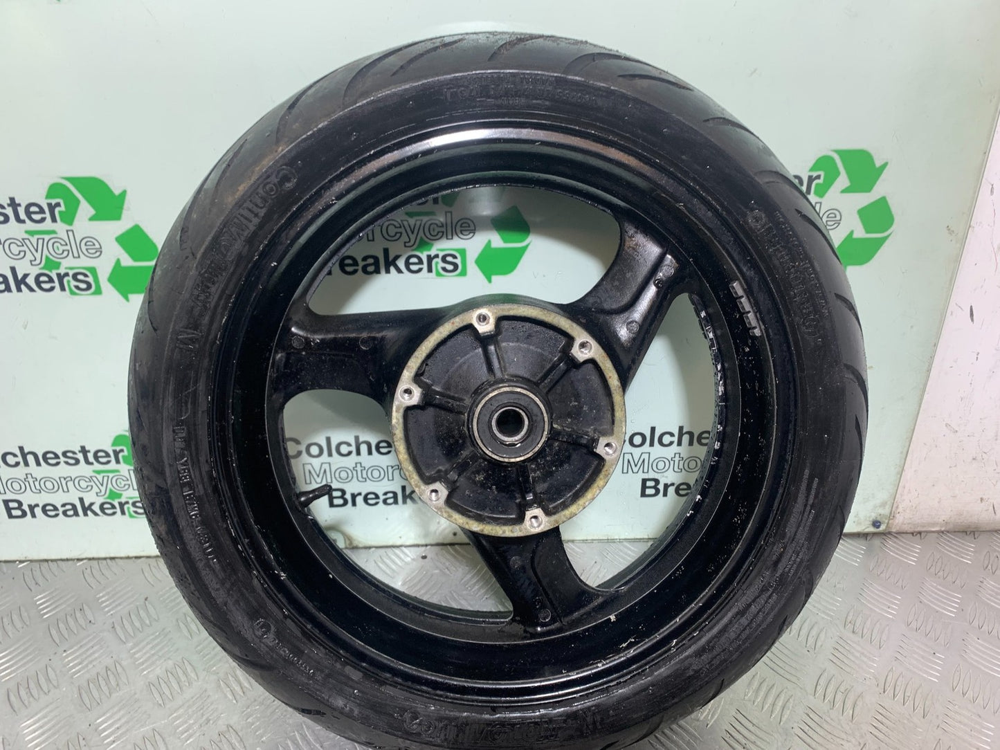 HONDA CBR1100 BLACKBIRD REAR WHEEL  YEAR 1999-2005 (CMB1232)