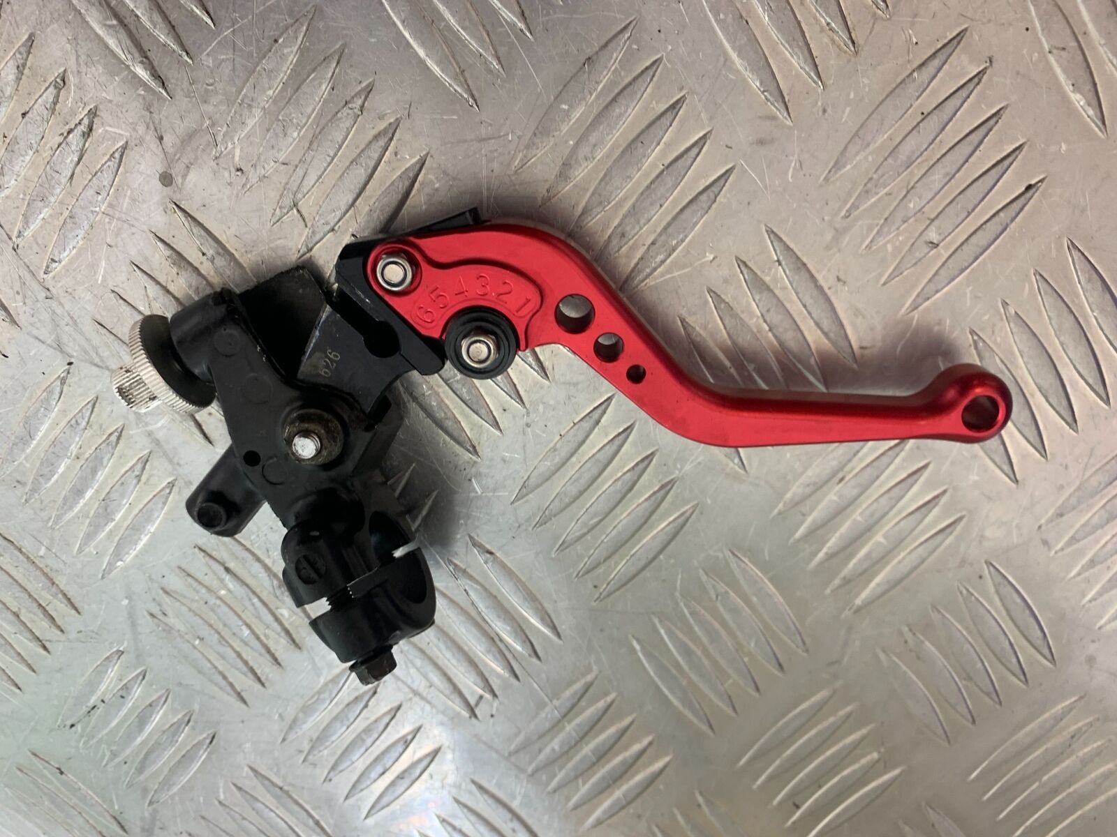 HONDA CBR 929 RRY FIREBLADE CLUTCH LEVER AND BRACKET   YEAR 2000-01 (CMB1094)