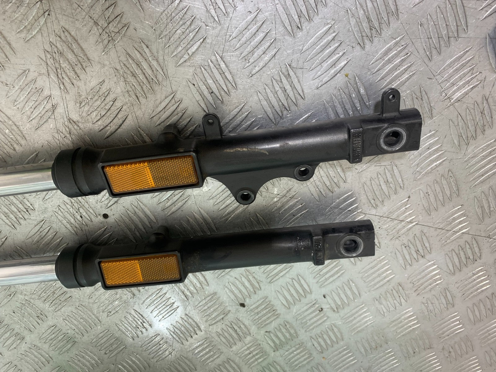 YAMAHA YS125 YS 125 FORKS YEAR 2017-2021 (CMB1321)