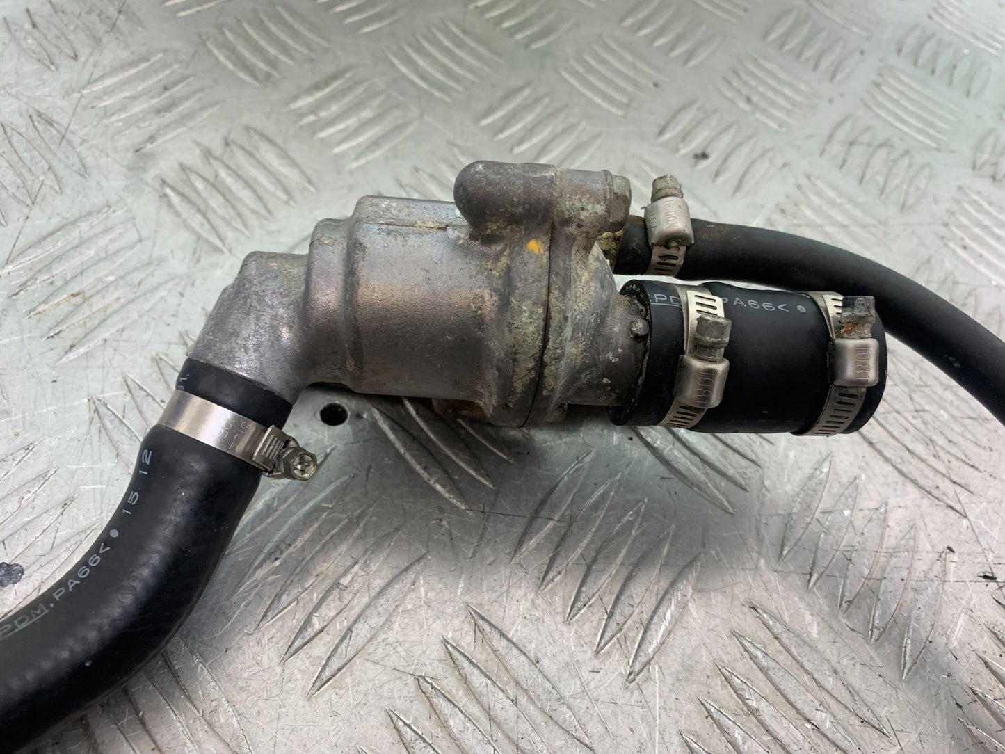 HONDA CBR1000 rr FIREBLADE THERMOSTAT  2012-2016 (CMB1280)