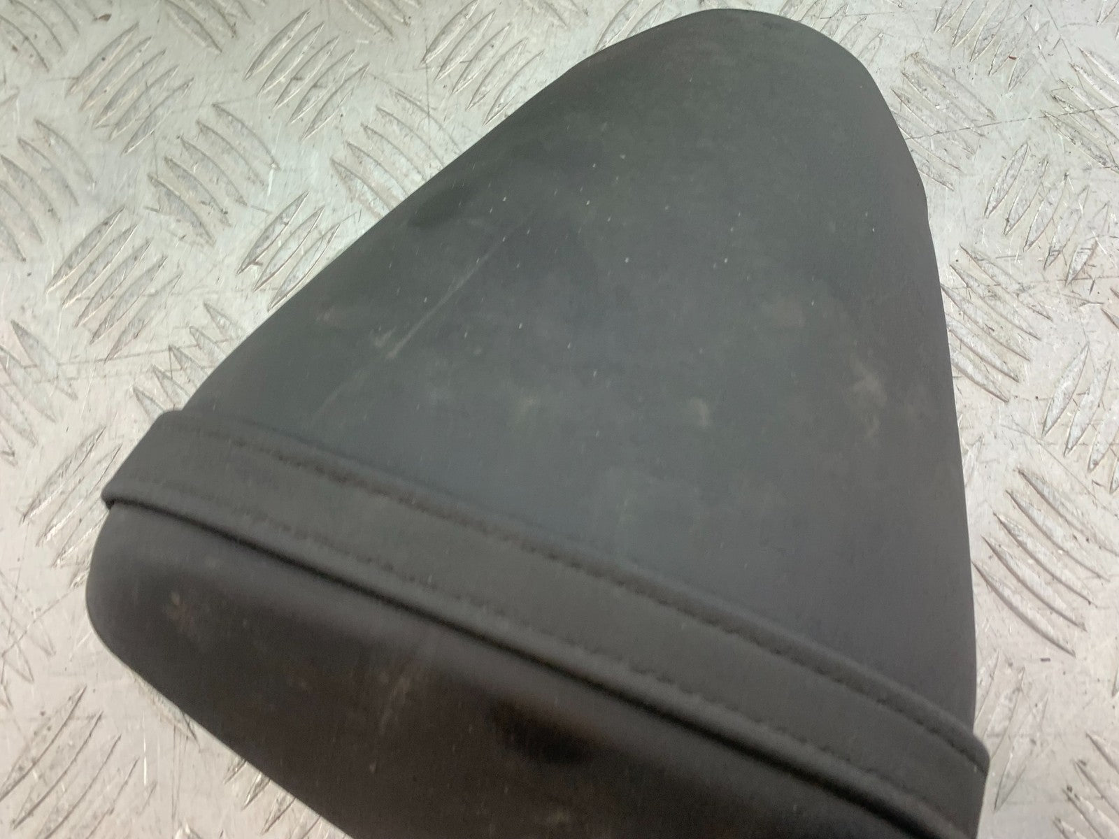 KAWASAKI ZX10R ZX10 R REAR SEAT   2008-2010 (CMB1301)