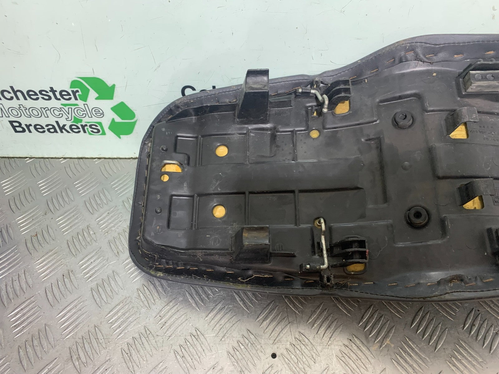 HONDA NT650 V DEAUVILLE SEAT YEAR 1998-01(CMB1320)