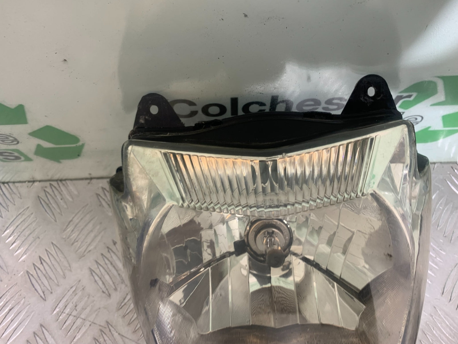 YAMAHA YBR125 YBR 125 HEADLIGHT   YEAR 2010-2017 (CMB1163)