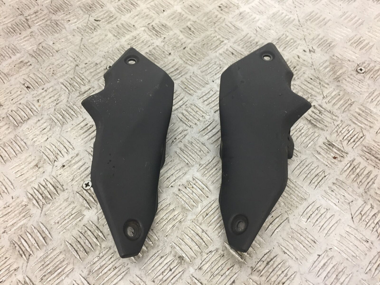YAMAHA MT07 MT-07 TRACER LEFT AND RIGHT INFILL COVERS  YEAR 2017
