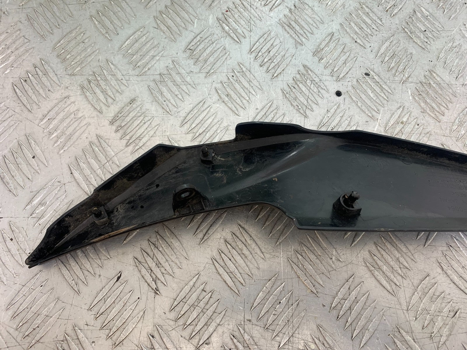 KAWASAKI ER6 F ER6F RIGHT TANK PANEL  YEAR 2005-2008 (CMB1277)