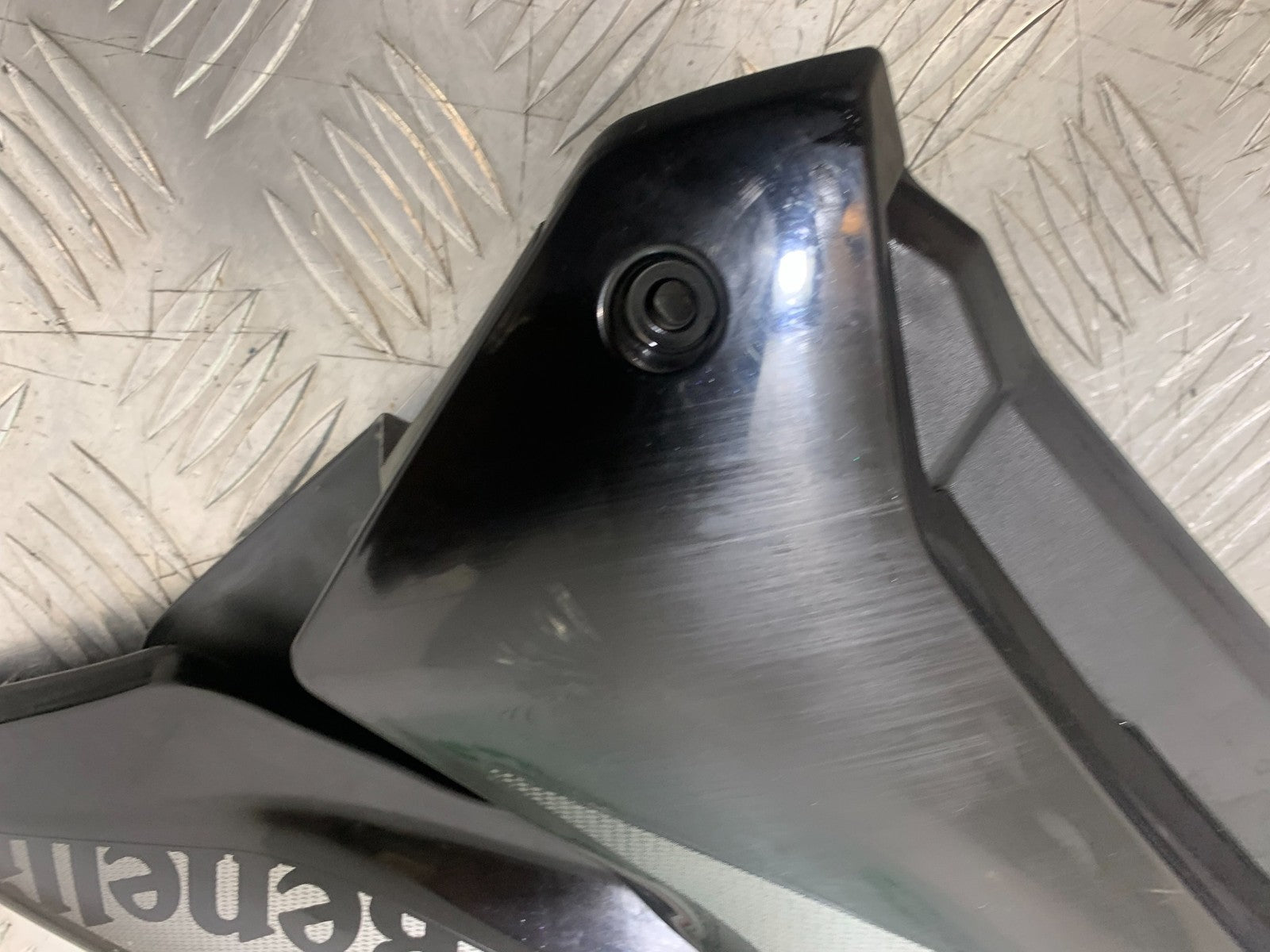 BENELLI BN125 BN 125 LEFT SIDE FAIRING   YEAR 2018-2021 (CMB1194)