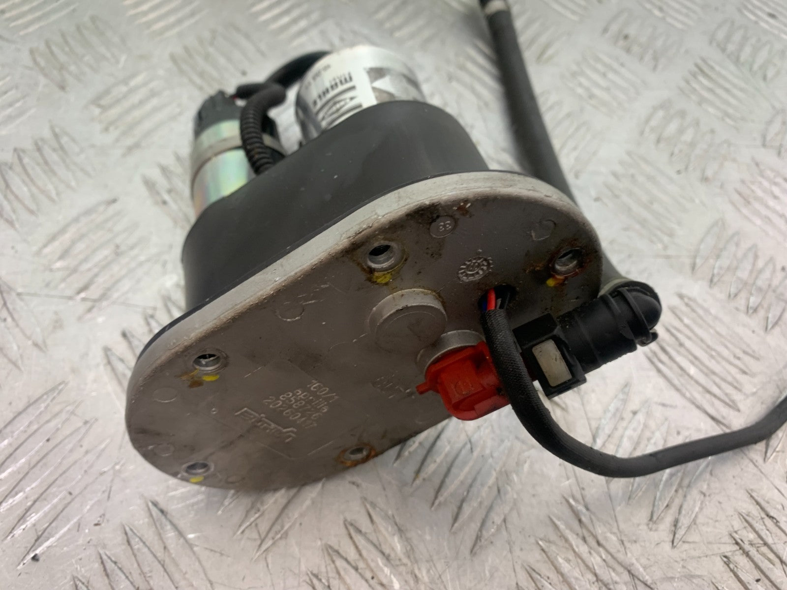 APRILIA TUONO 1000 V4R PETROL PUMP  YEAR 2011-13  (CMB1331)