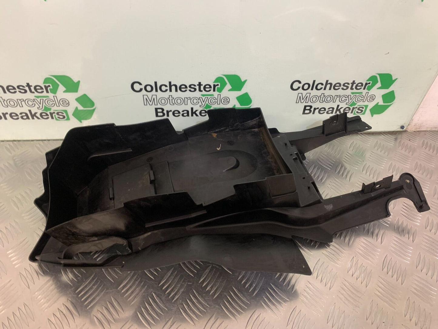SUZUKI DL 650 V-STROM UNDERTRAY YEAR 2006 2011 (STOCK 954)