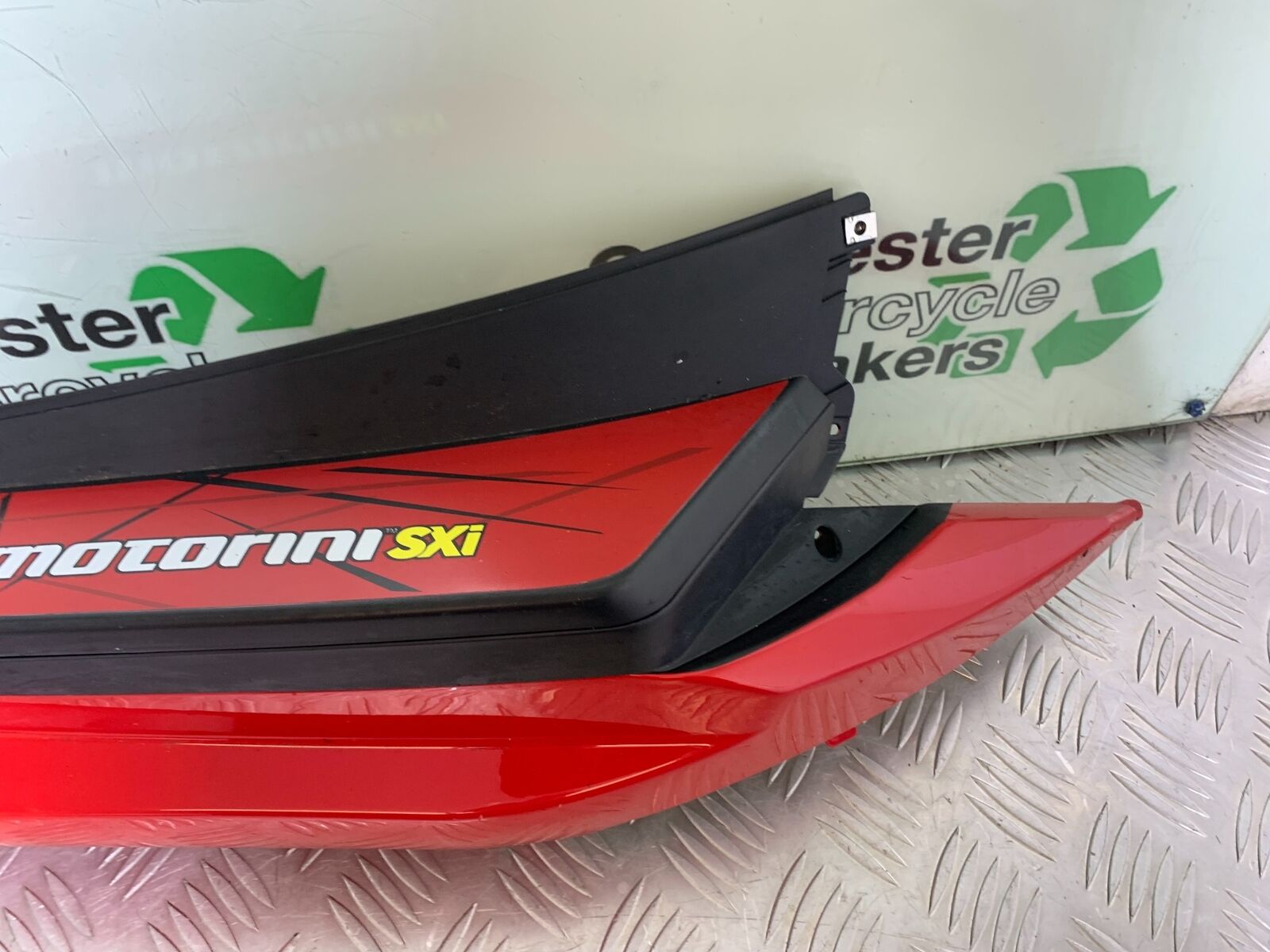 MOTORINI MISANO SXI 125 RIGHT SEAT PANEL  YEAR 2022 (CMB1078)