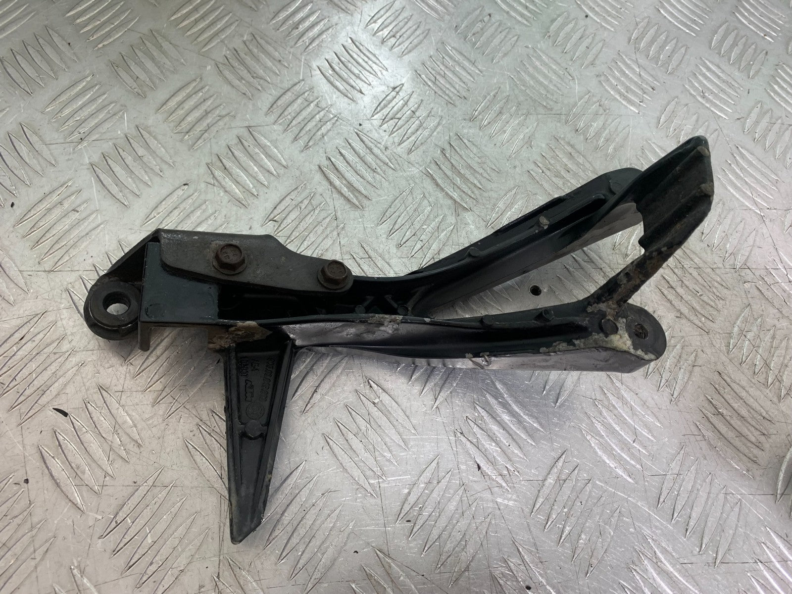 KTM RC125 RC 125 RIGHT REAR HANGER   YEAR 2017-2022 (CMB 1244)