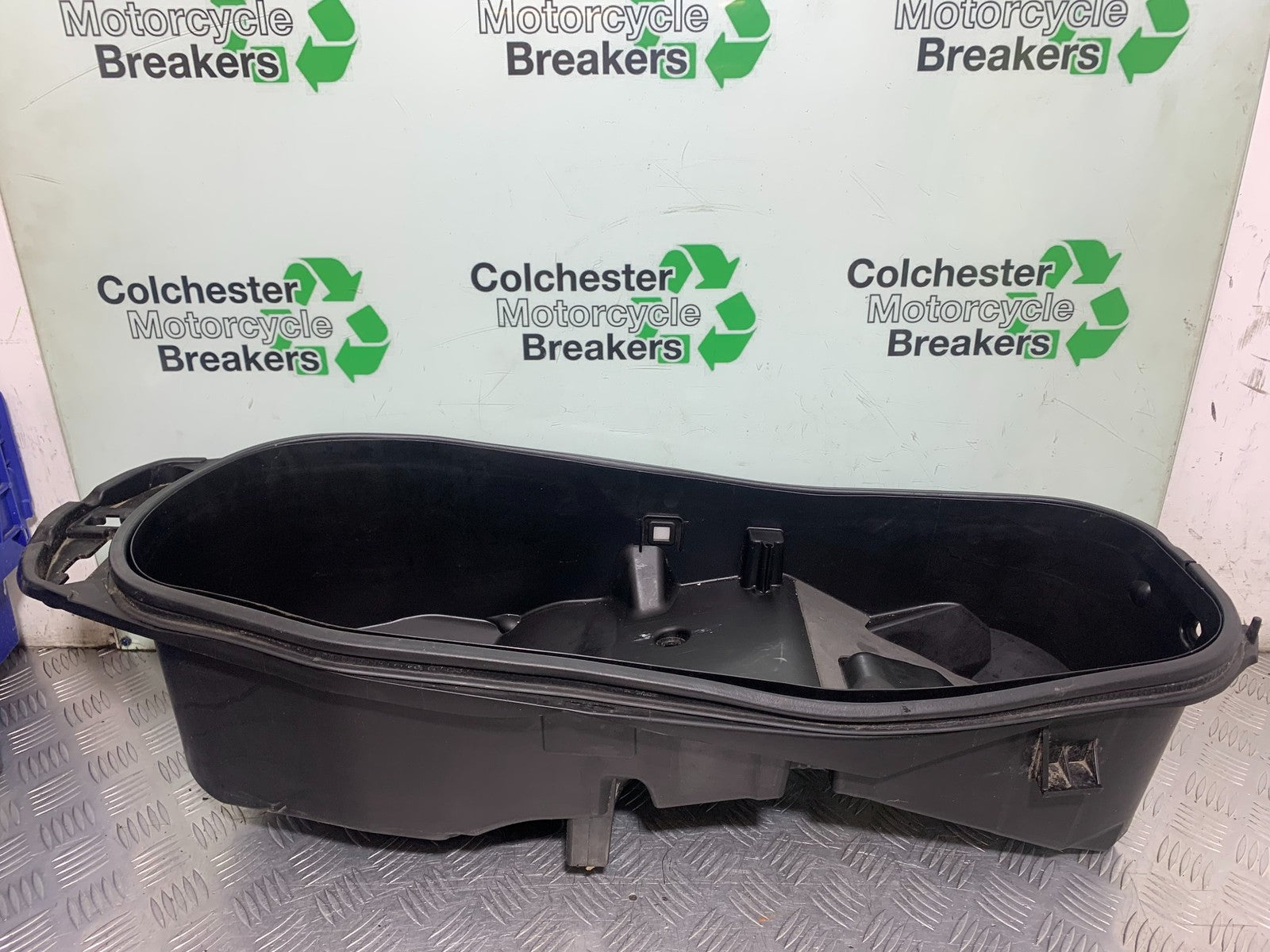 YAMAHA XMAX 300 BUCKET YEAR 2017-2020 (CMB1218)
