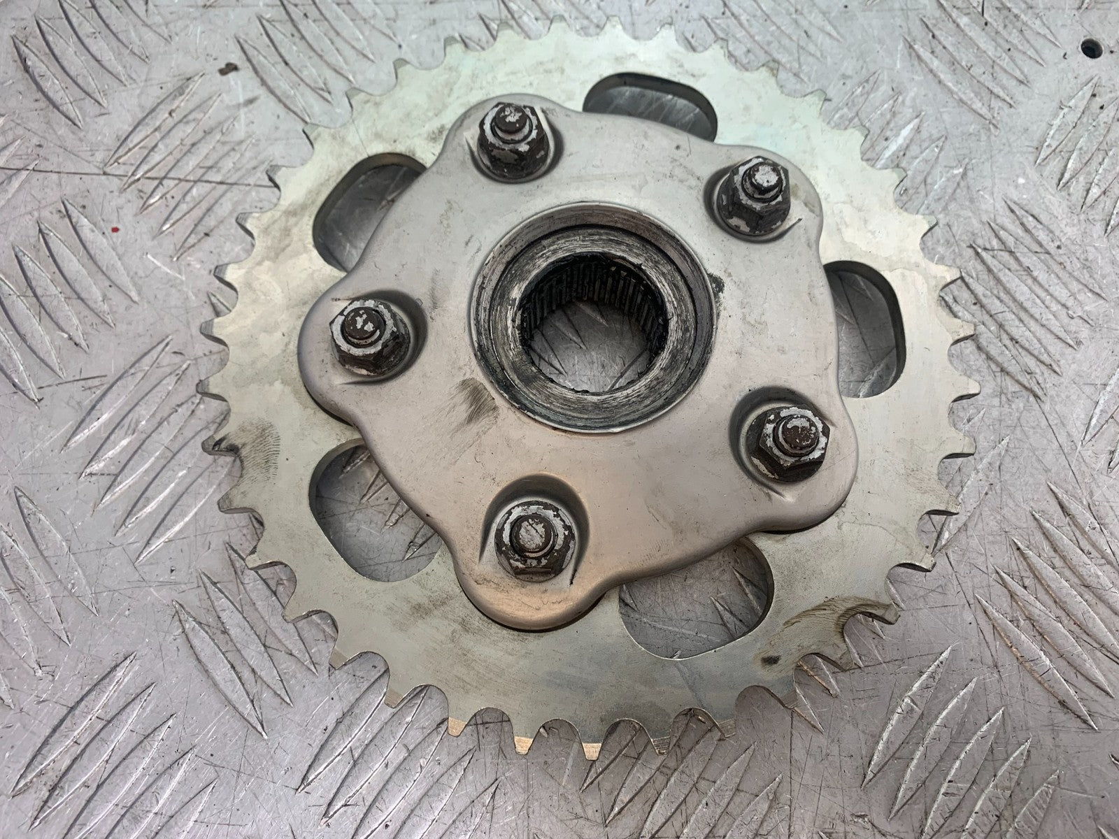 DUCATI 848 SPROCKET CARRIER YEAR 2008-2010 (CMB1323)
